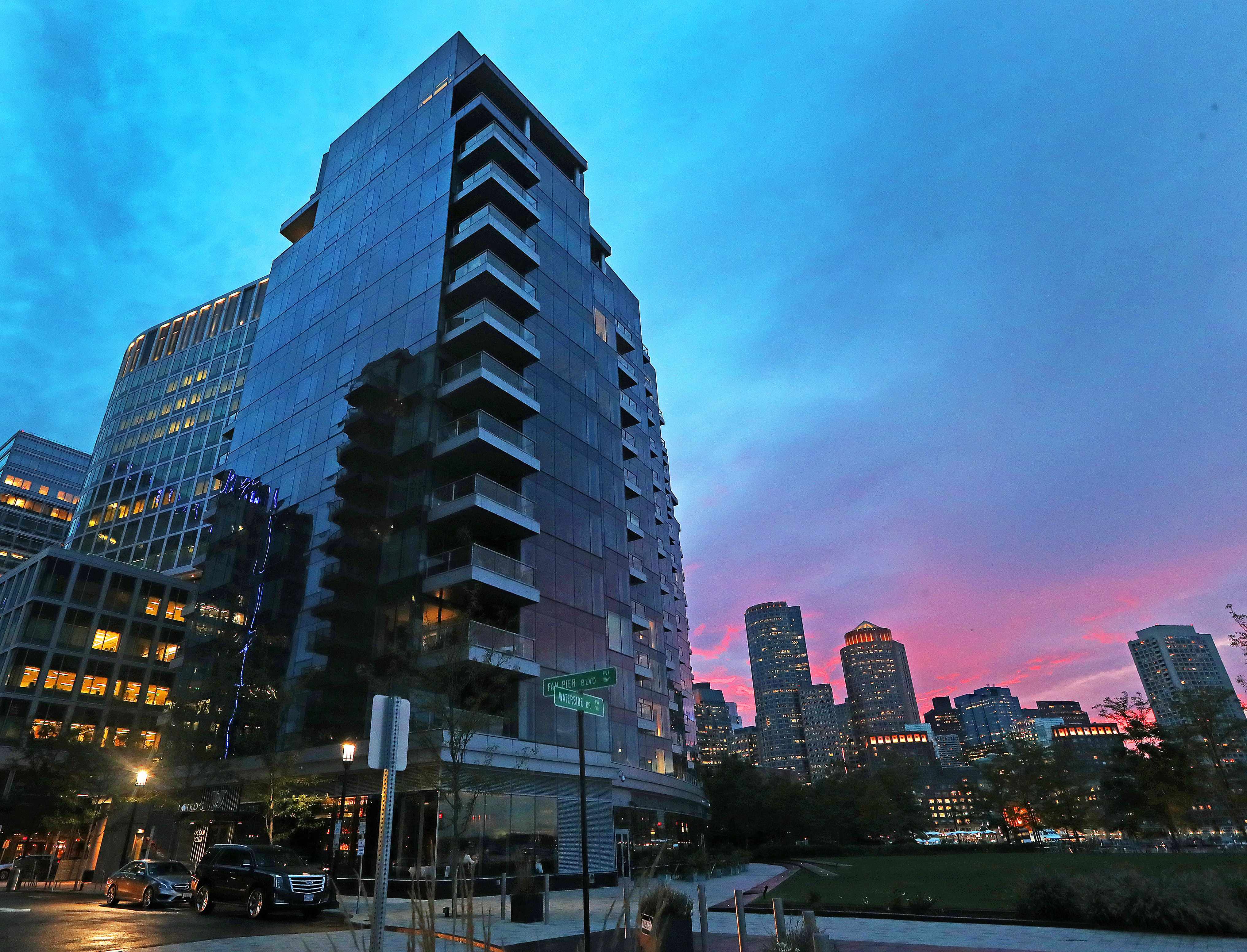 Fallon Co.’s 22 Liberty condos in the Seaport target suburbanites, the developer says.