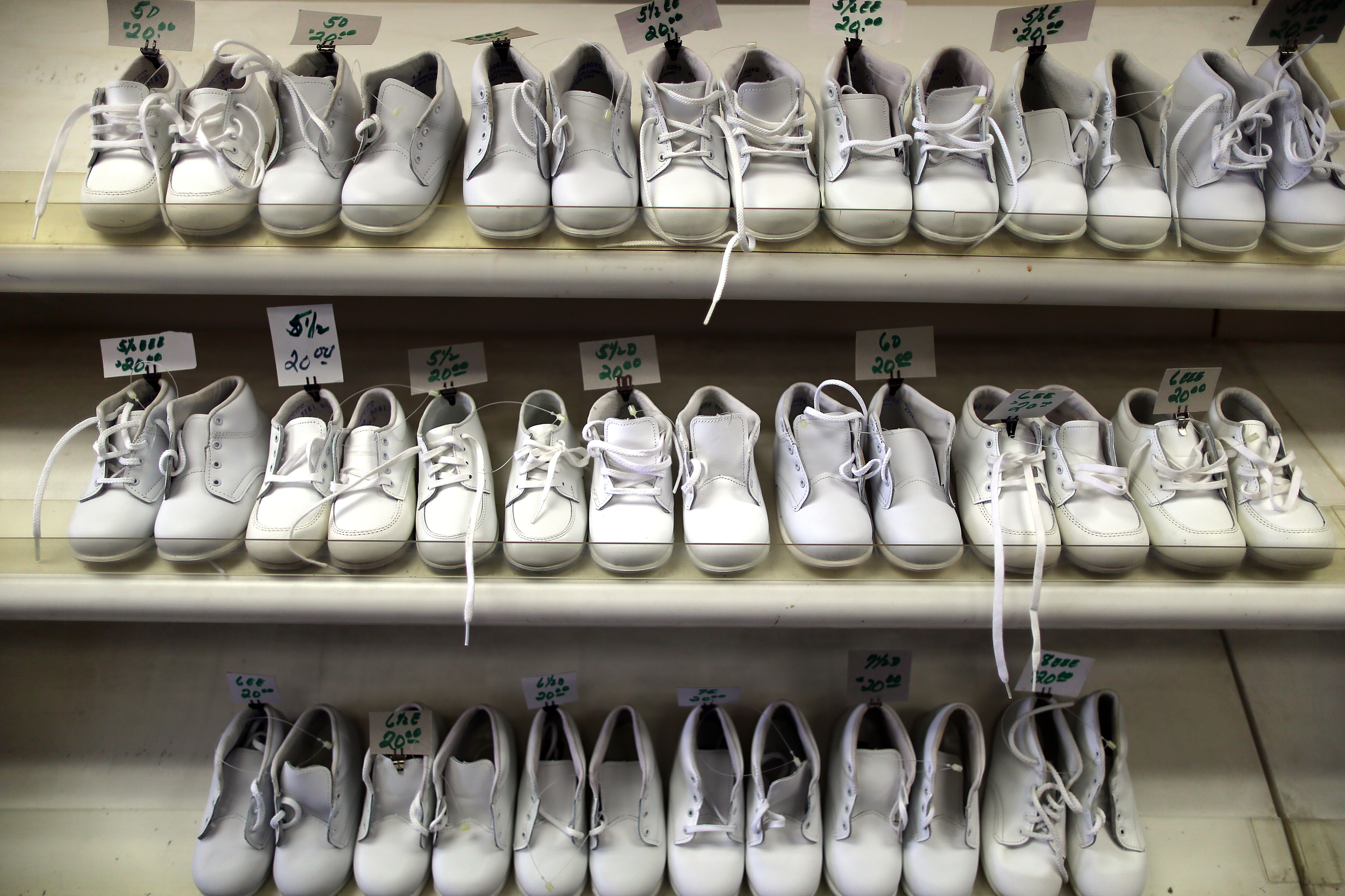 al's family shoe store