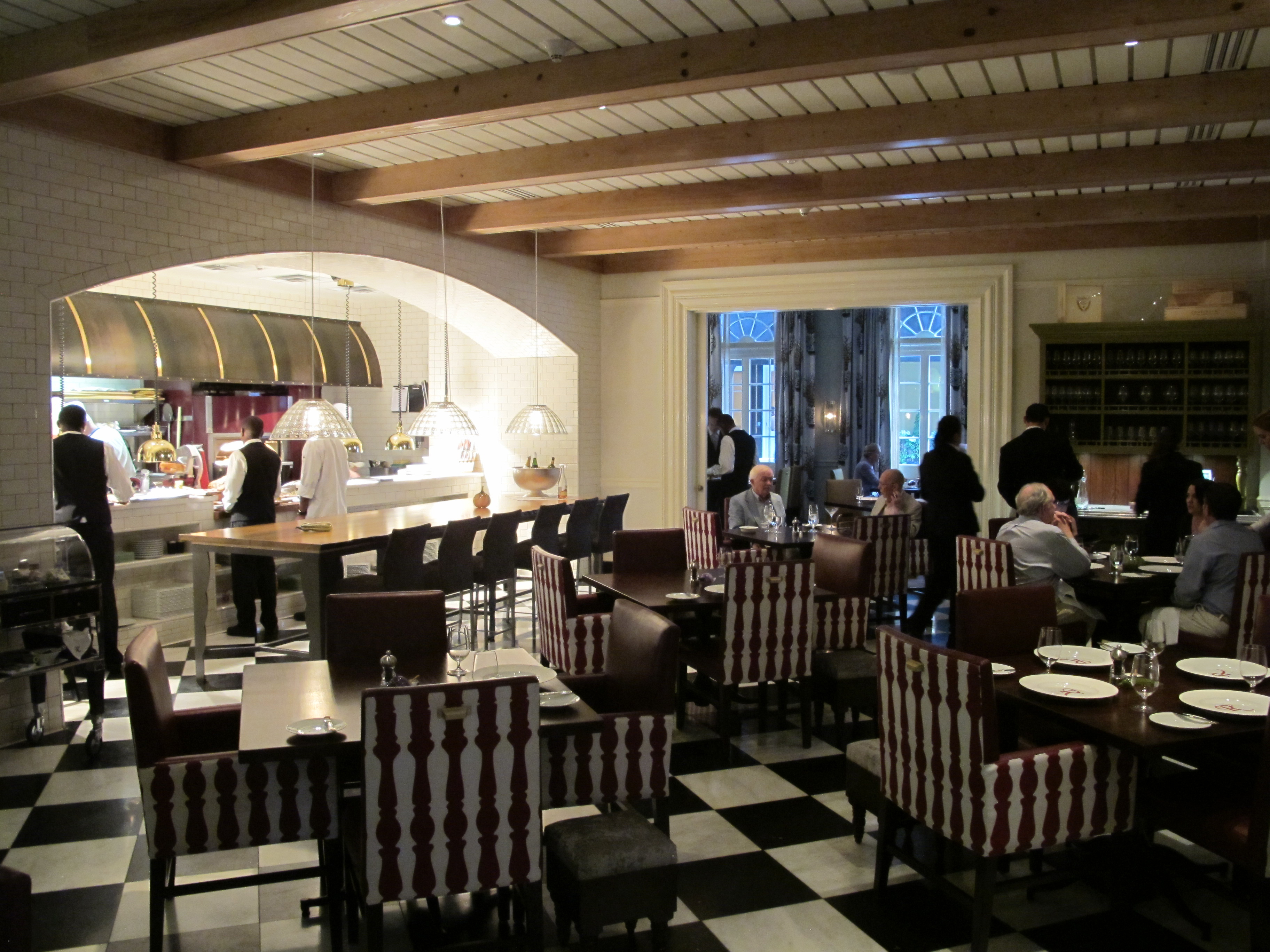 The dining room at R’evolution.