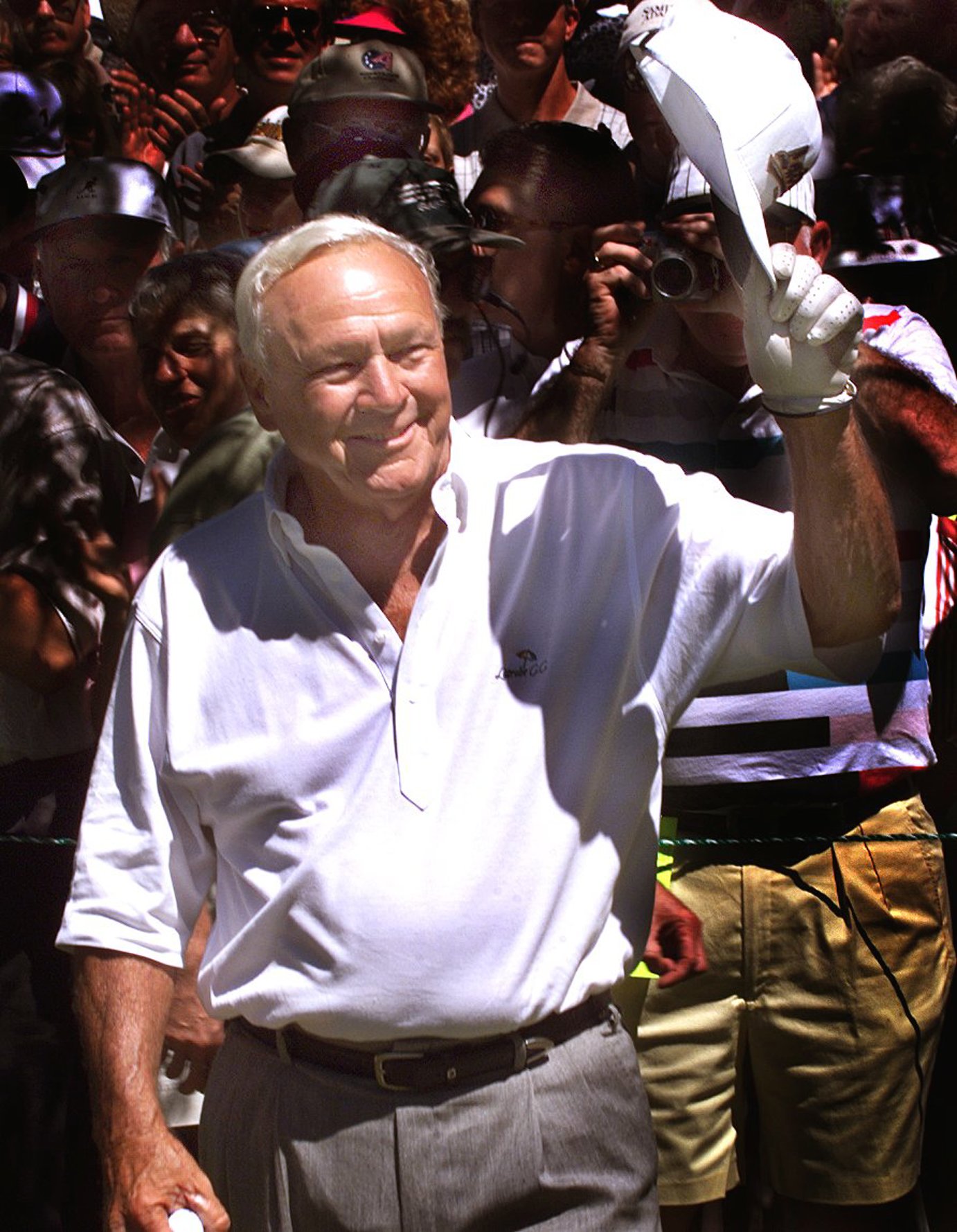 Palmer acknowledged the fans at Nashawtuc in 1999.