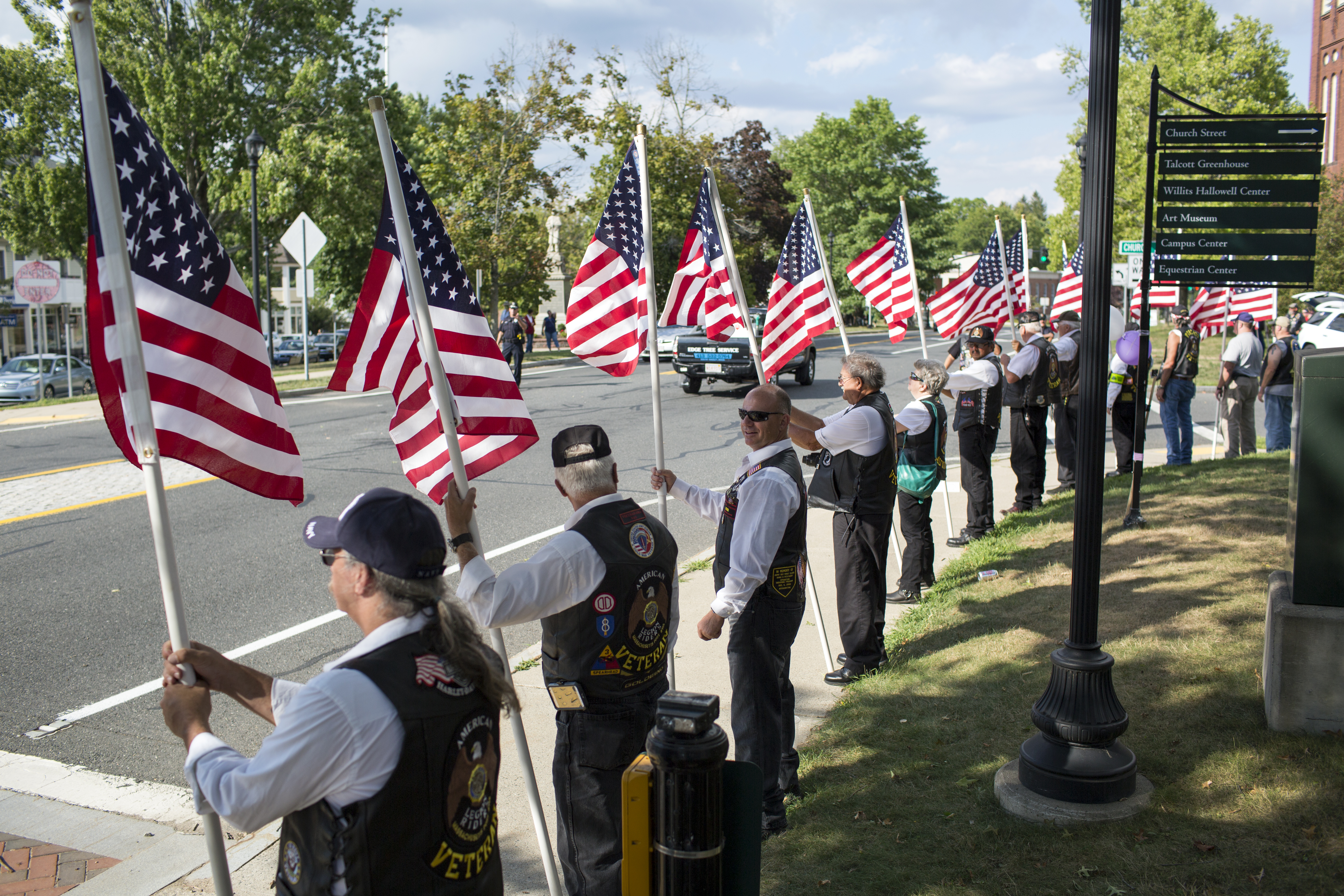 The remains of Jewett Williams, a Civil War veteran, were accompanied by motorcycle escort from Oregon to his home state of Maine.