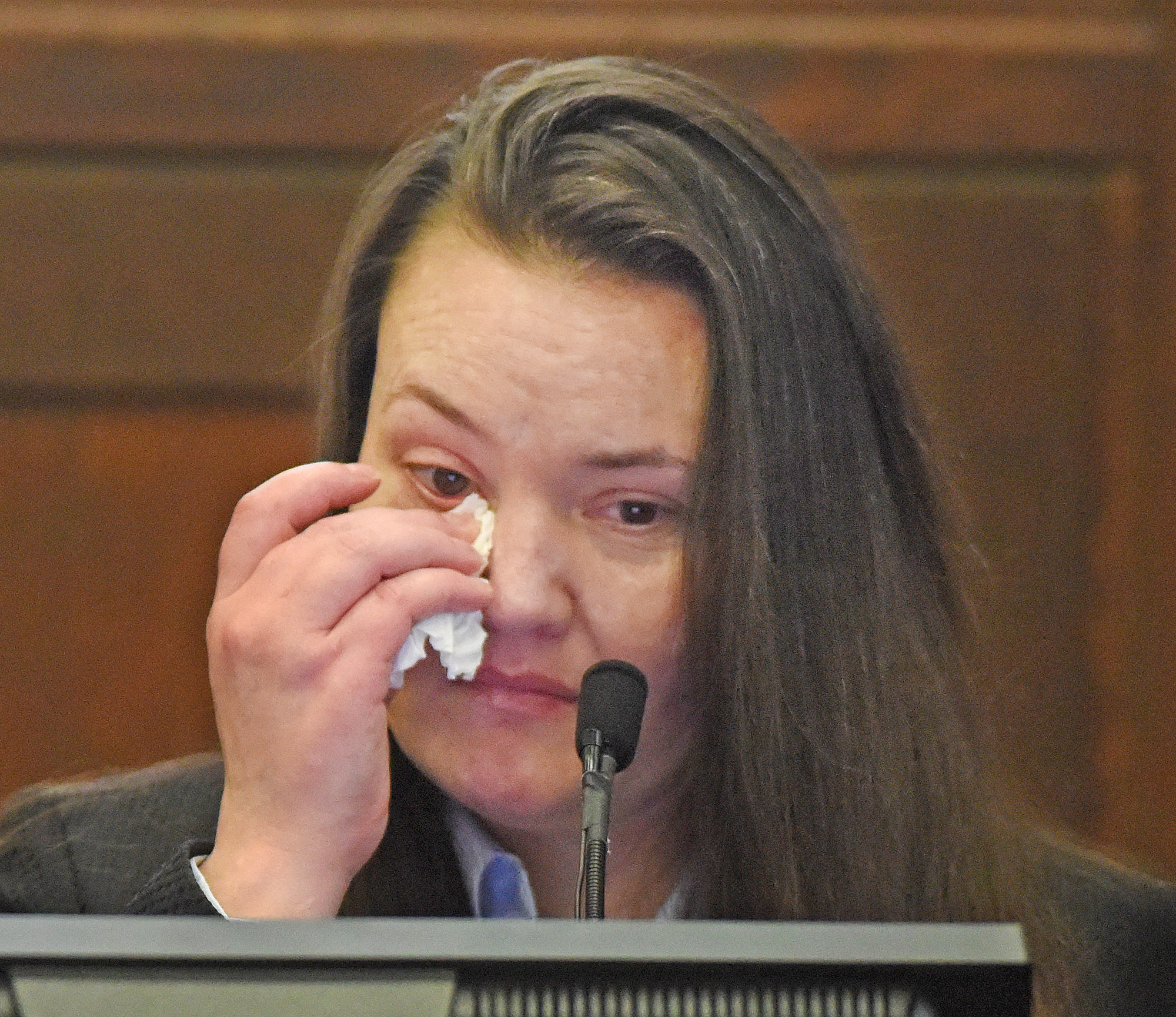 Rachelle Bond wept on the stand Thursday.