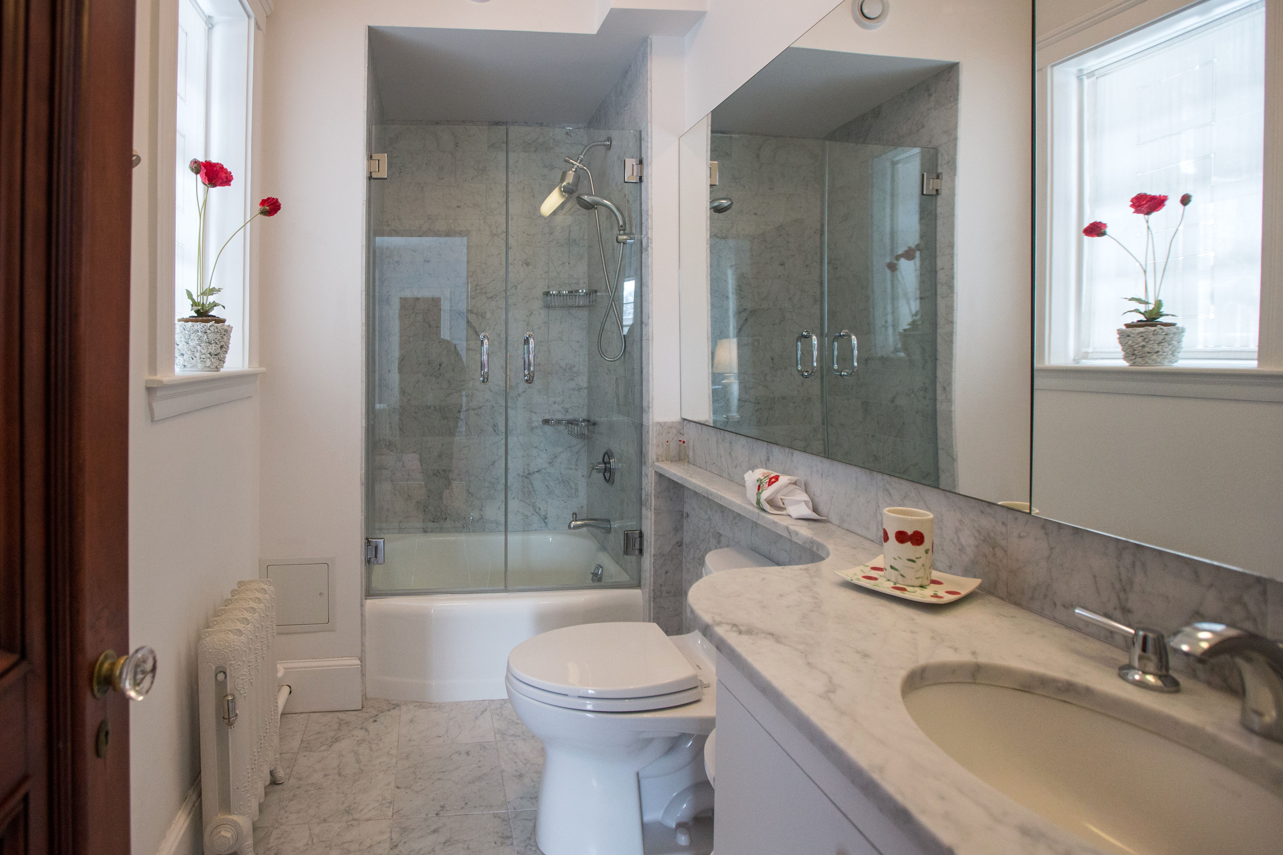 The master bathroom.