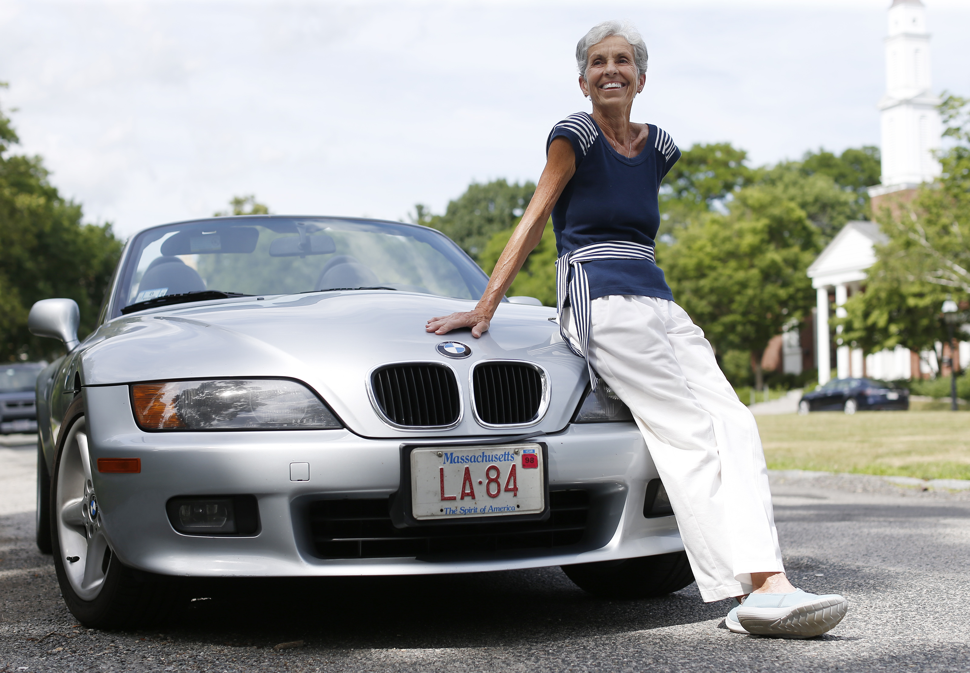 Eleonora Mendonça’s license plate recalls a milestone in her life: Running the first women’s Olympic marathon.
