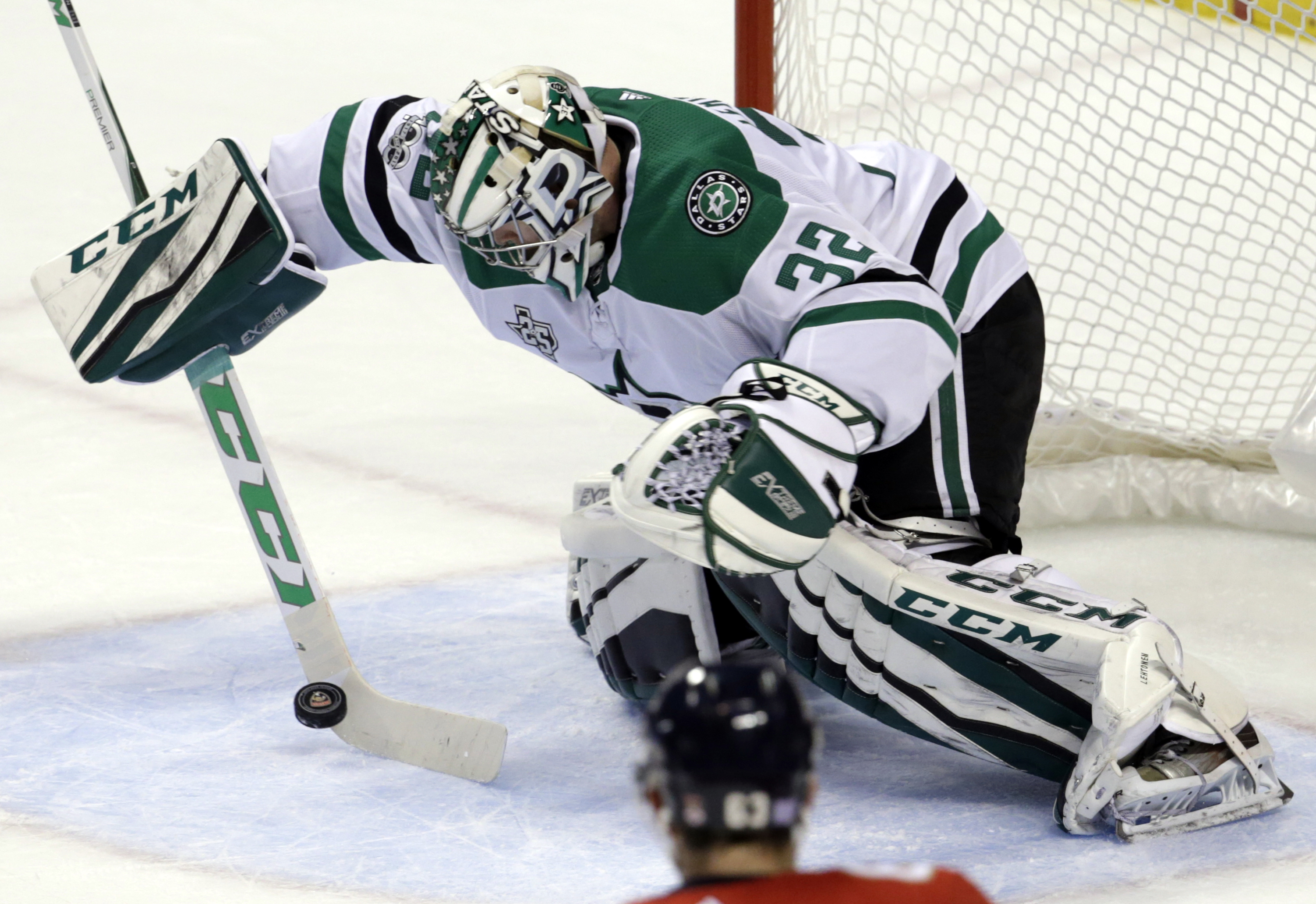 Kari Lehtonen has a .897 save percentage in five starts this season.