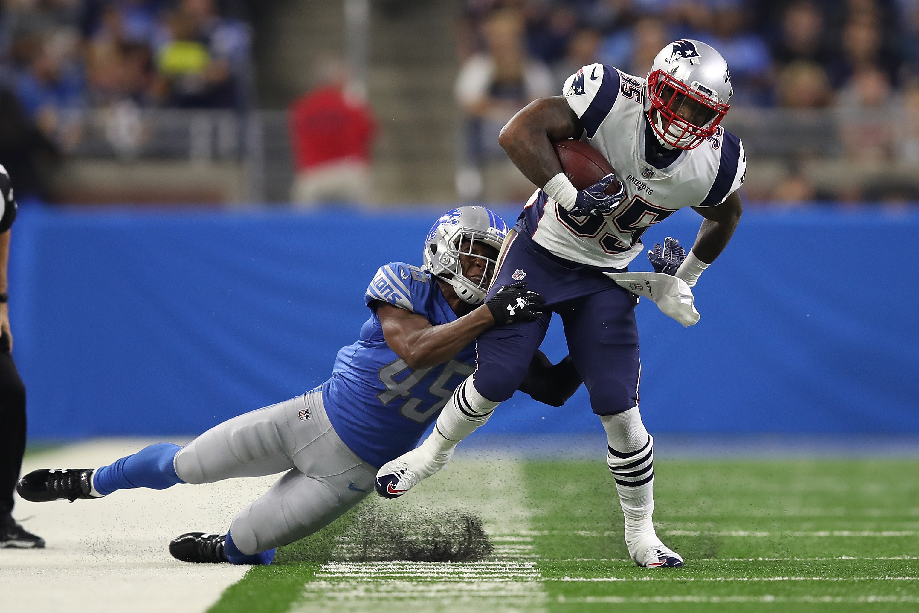 Look for Mike Gillislee to get some goal-line carries in his Patriots regular-season debut.