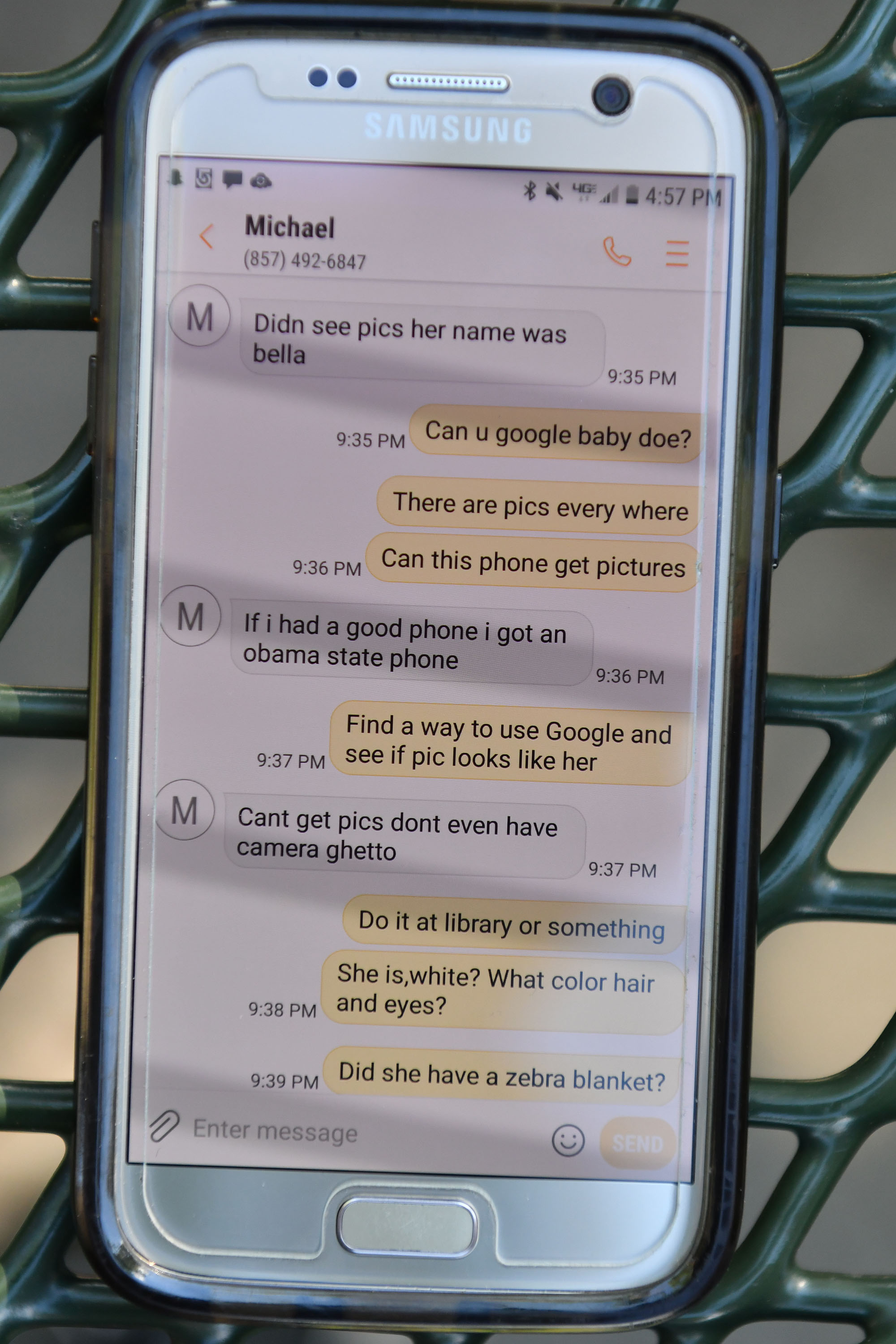 Text messages on the phone of Laura sprinsky sent between her and her brother Michael Sprinsky tipped off the police about the identity of the infant "Baby Doe" in Bella Bond case.