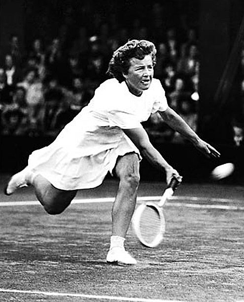 Dodo Cheney competed at Wimbledon in 1946.