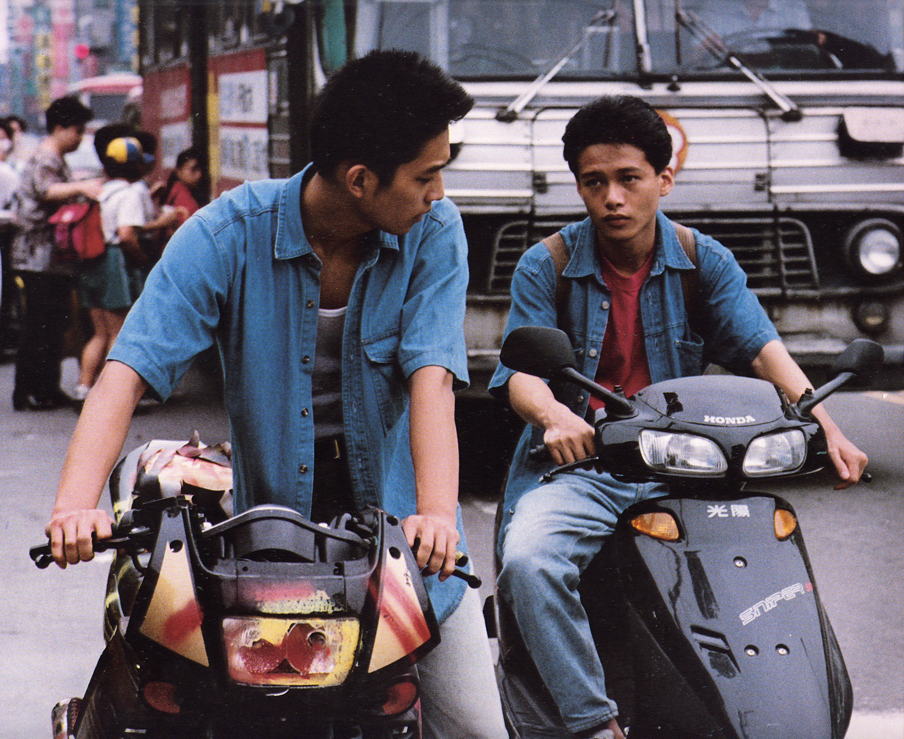 Chen Chao-jung and Lee Kang-sheng in Tsai Ming-liang’s 1992 feature debut, “Rebels of the Neon God.”