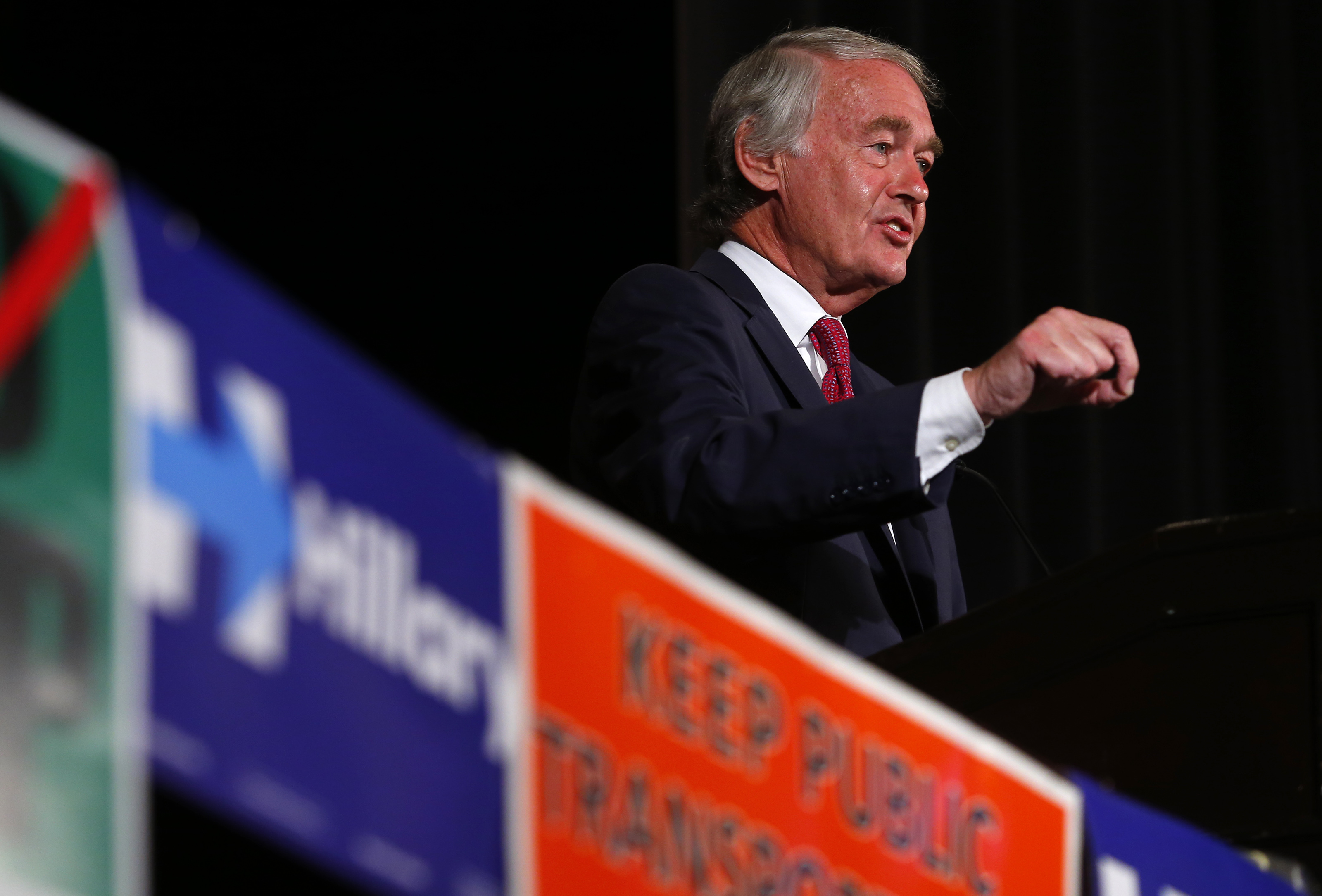 Dynamic Senator Markey Updates Image in HD Dynamic Senator Markey Updates Image in HD