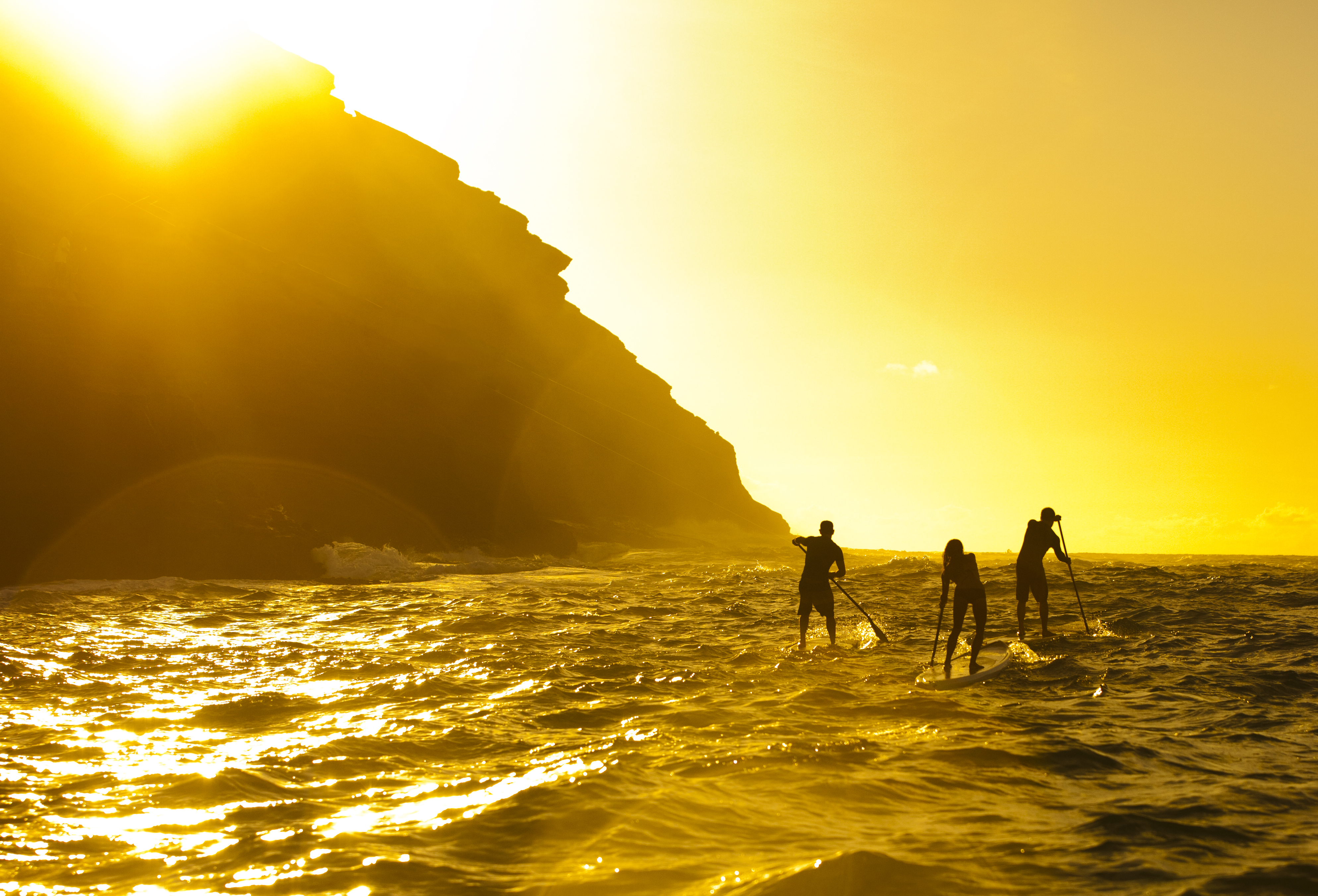 Several prime spots for stand-up paddle boarding can be found on Oahu, the third largest Hawaiian island.