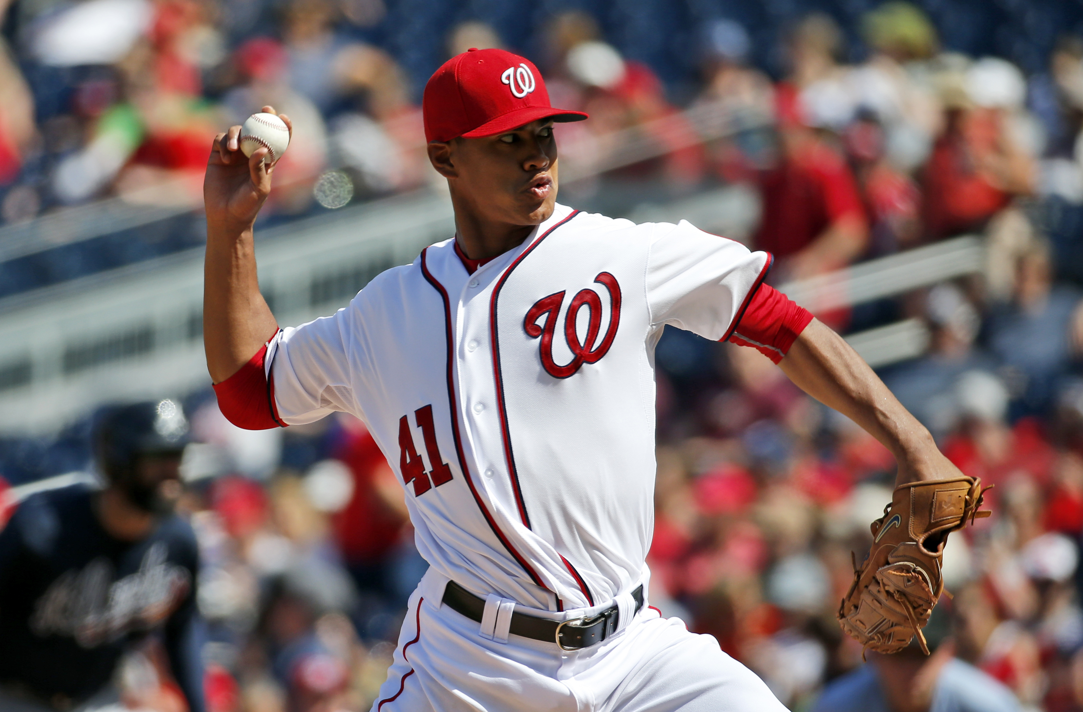 Righthander Joe Ross was 5-5 in 13 starts last season for the Nationals.