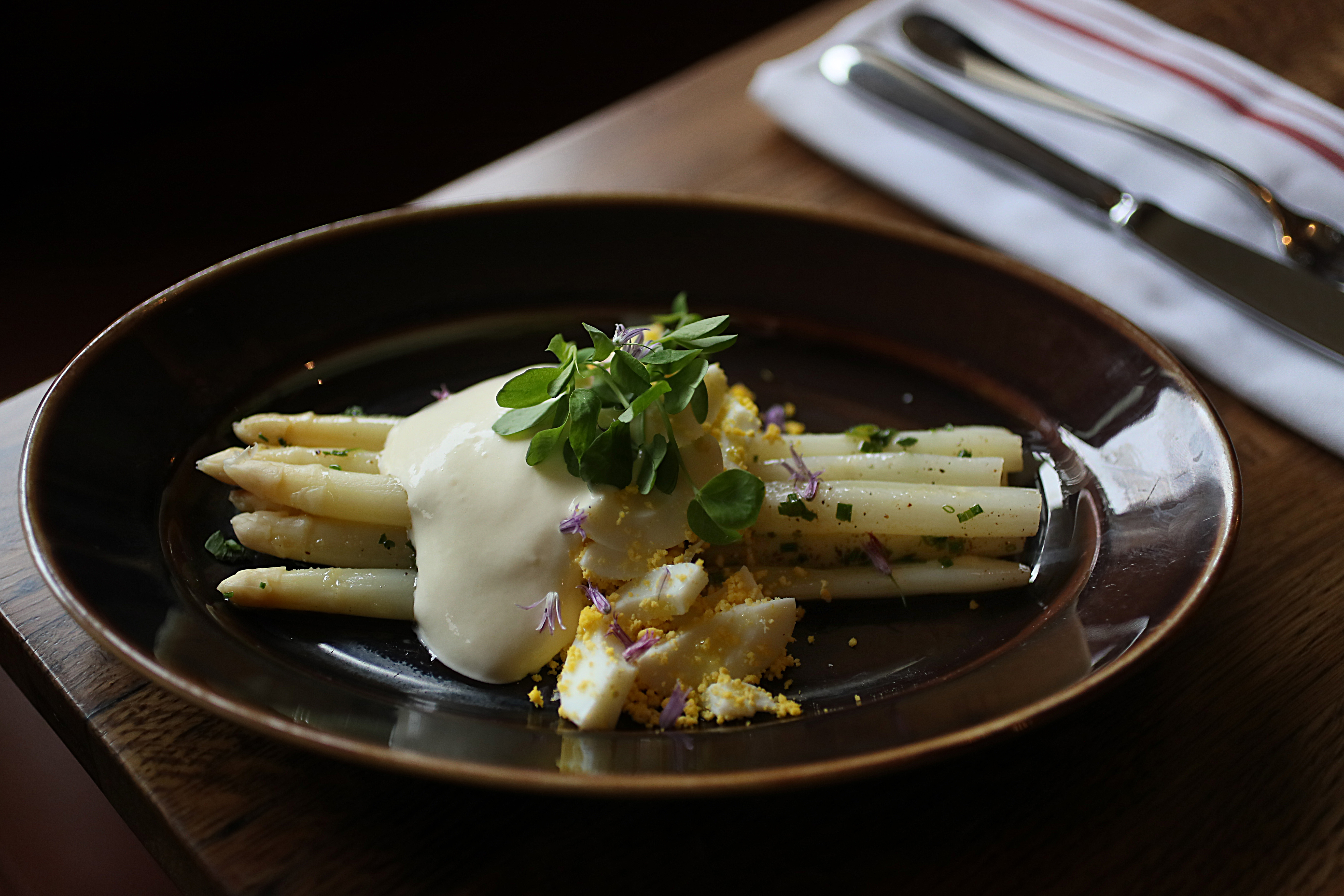 The white asparagus at Bar Lyon.