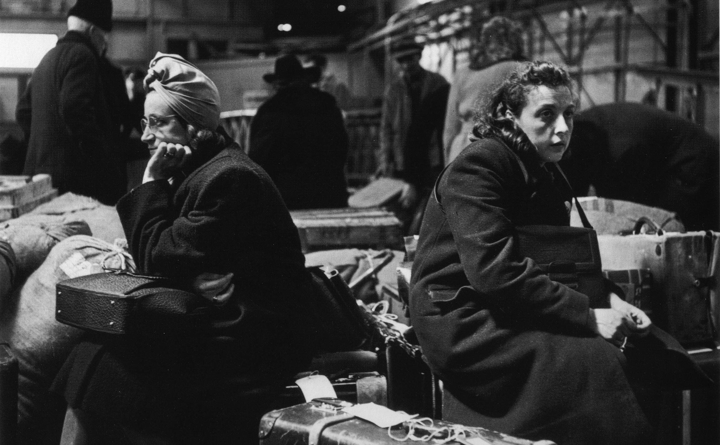 From Clemens Kalischer's series "Displaced Persons" of refugees arriving in New York City by ship in the late 1940s. (Clemens Kalischer)