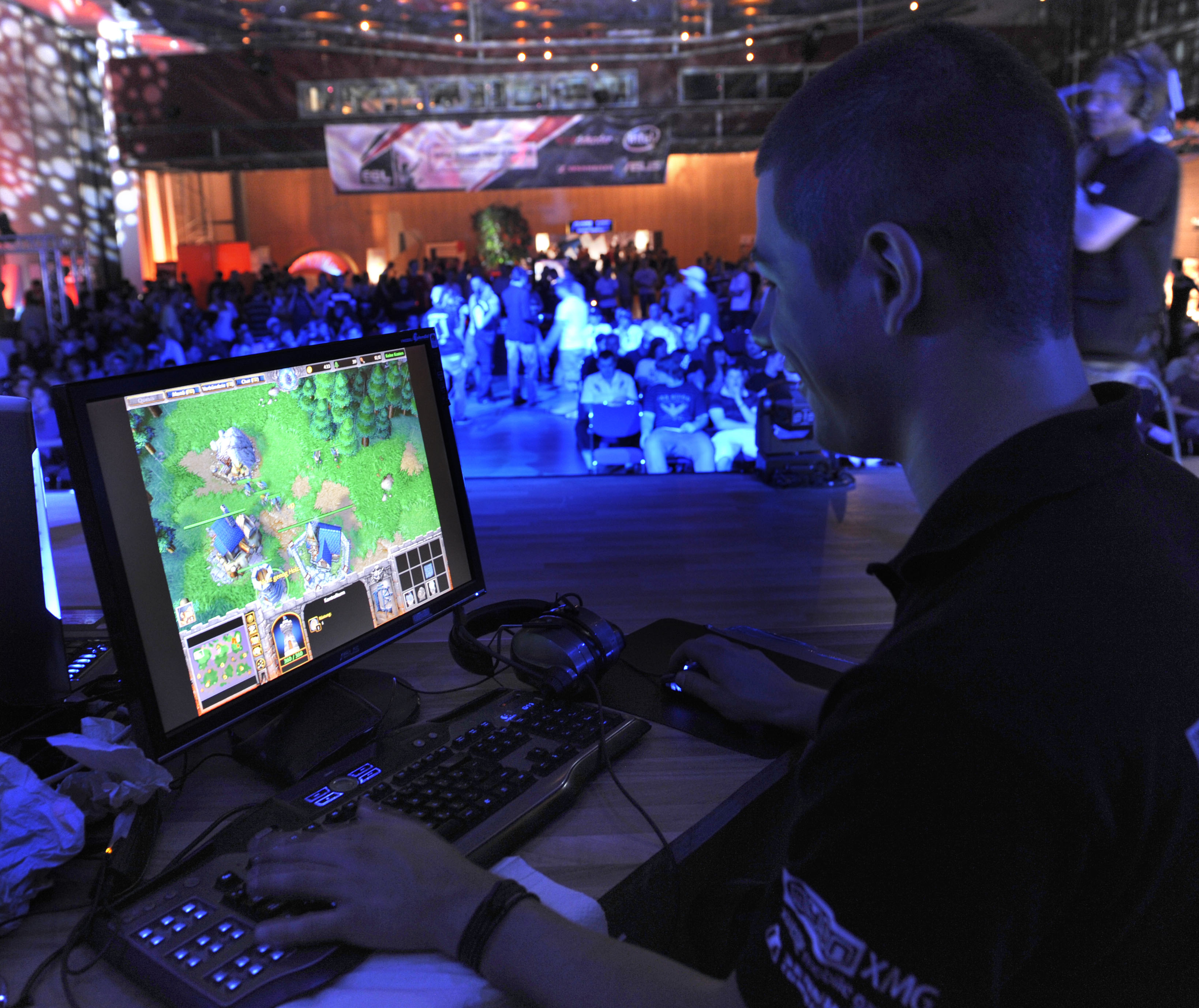 The Electronic Sports League held a competition in Dresden, Germany. The league says it will begin randomly drug testing players at its competitive video game events.
