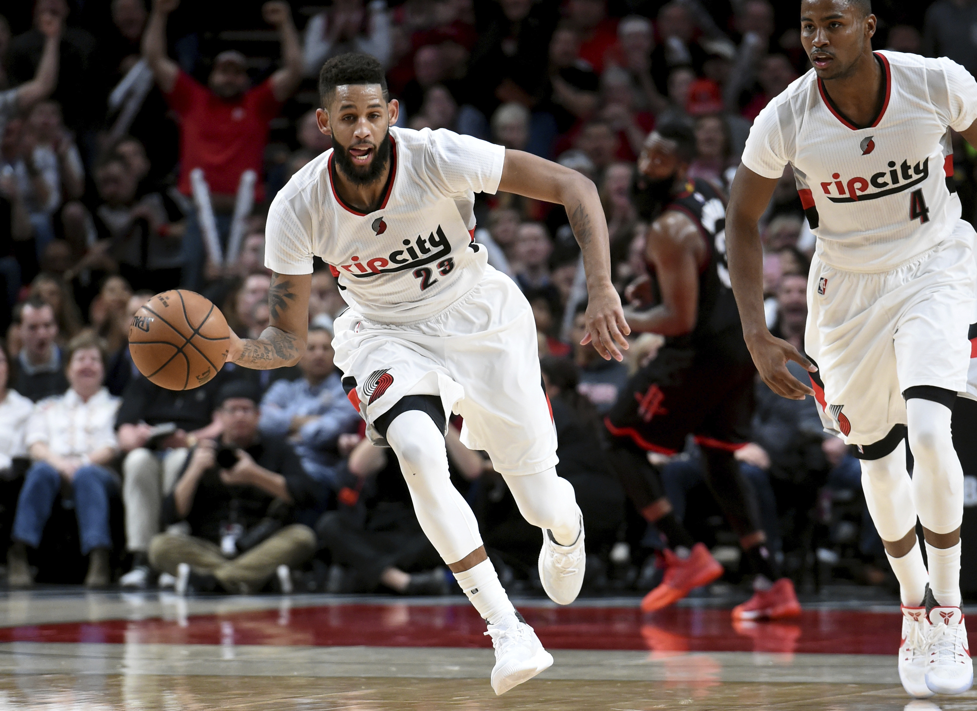 Allen Crabbe averaged 10.7 points and 2.9 rebounds over 79 games for the Trail Blazers last season.