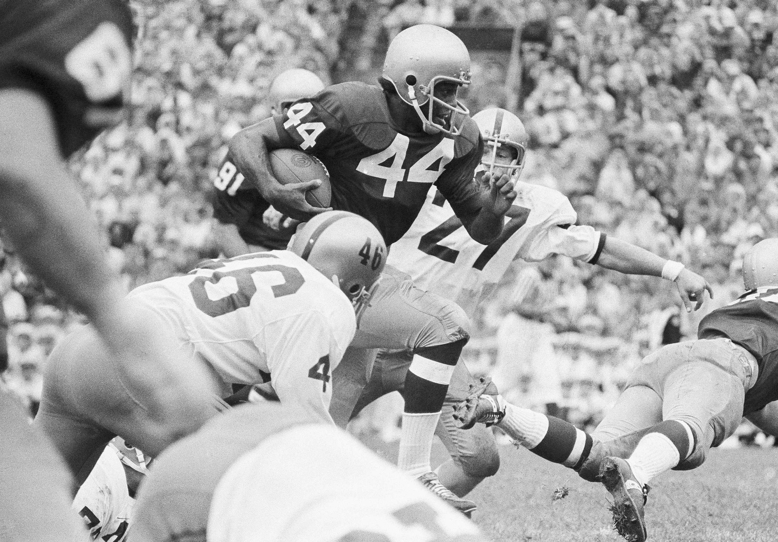 Receiver Thom Gatewood was the first black captain in Notre Dame history.