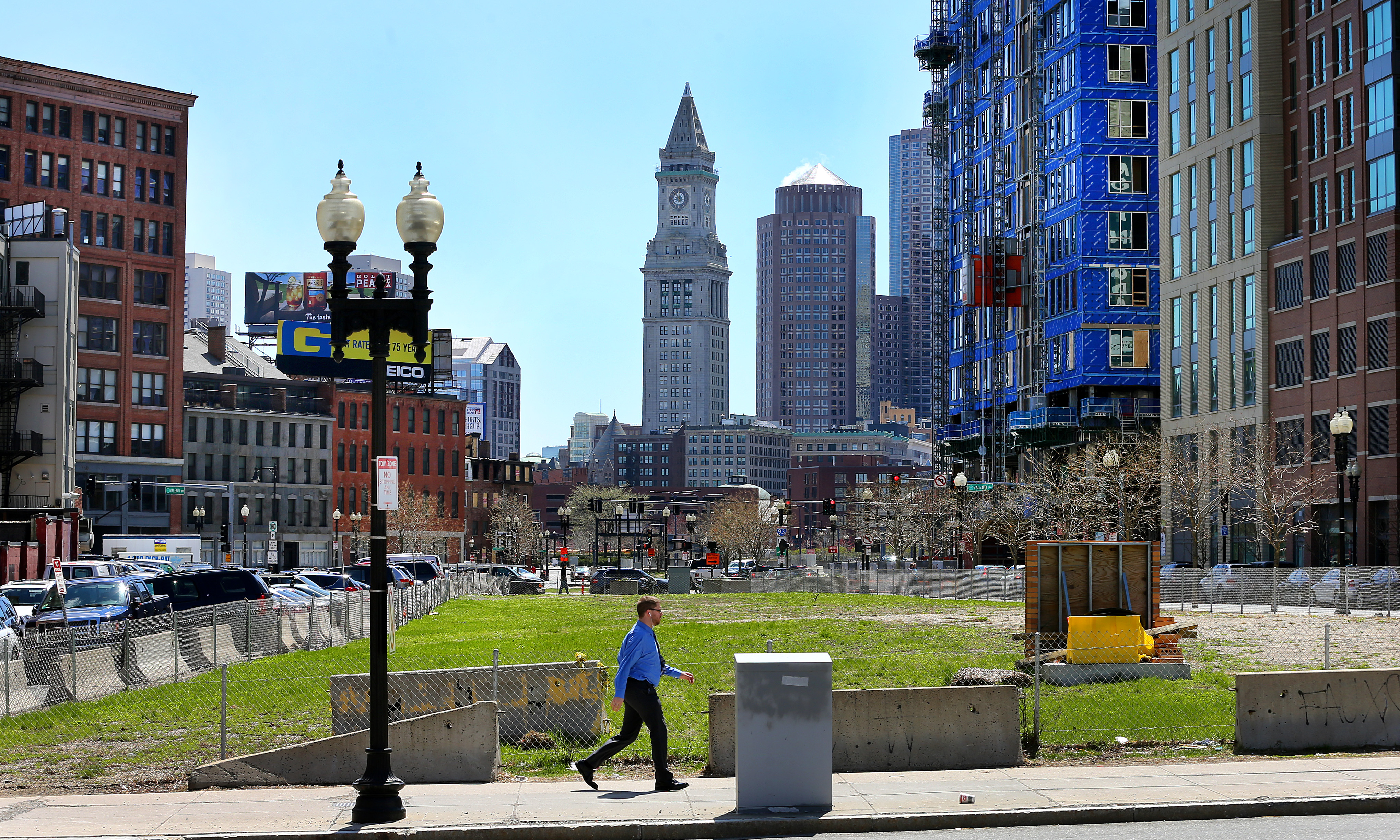 Related Beal’s project would include 10,000 square feet of retail space on the ground floor and a 220-room hotel, most likely a Courtyard by Marriott.
