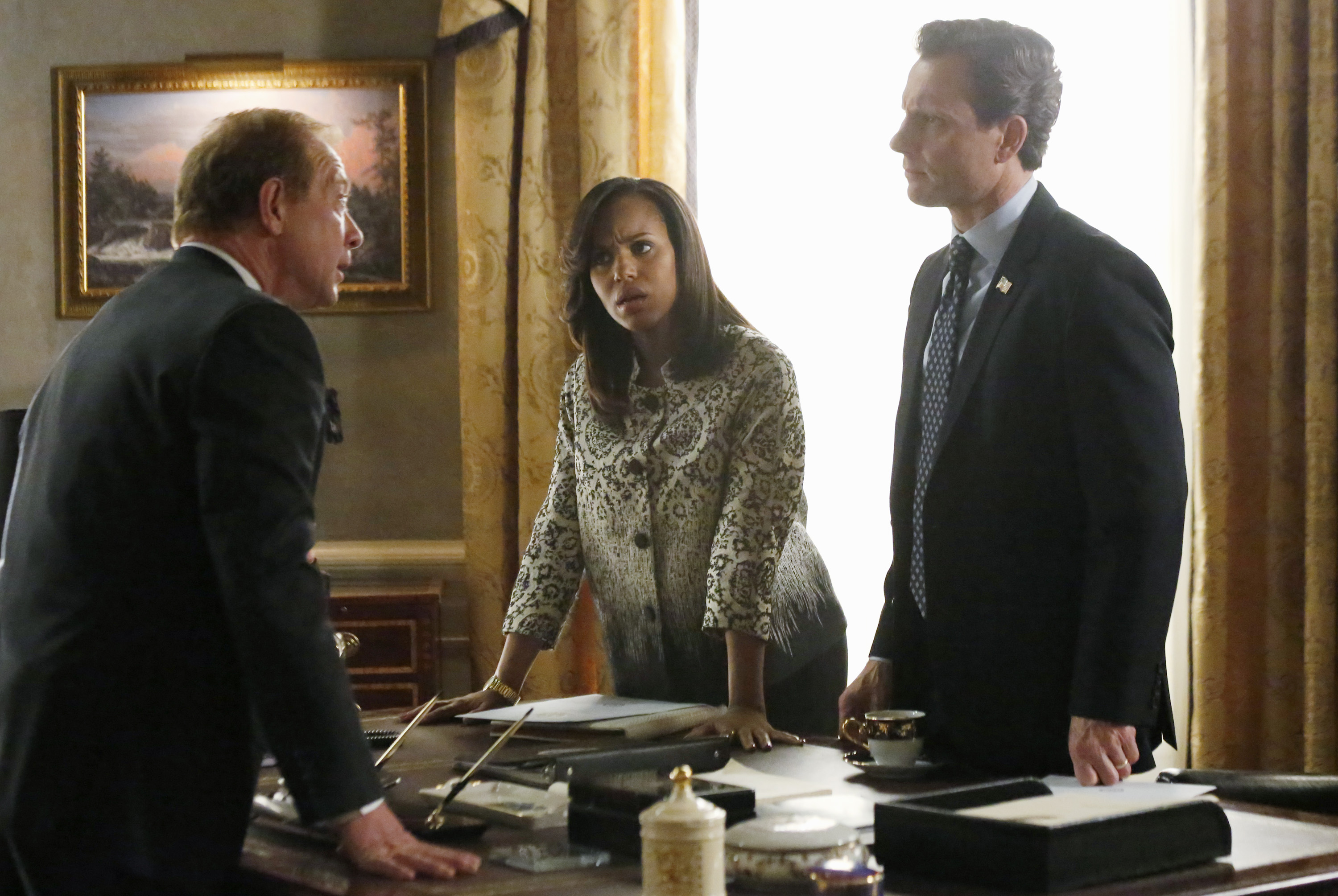 From left: Jeff Perry, Kerry Washington, and Tony Goldwyn.