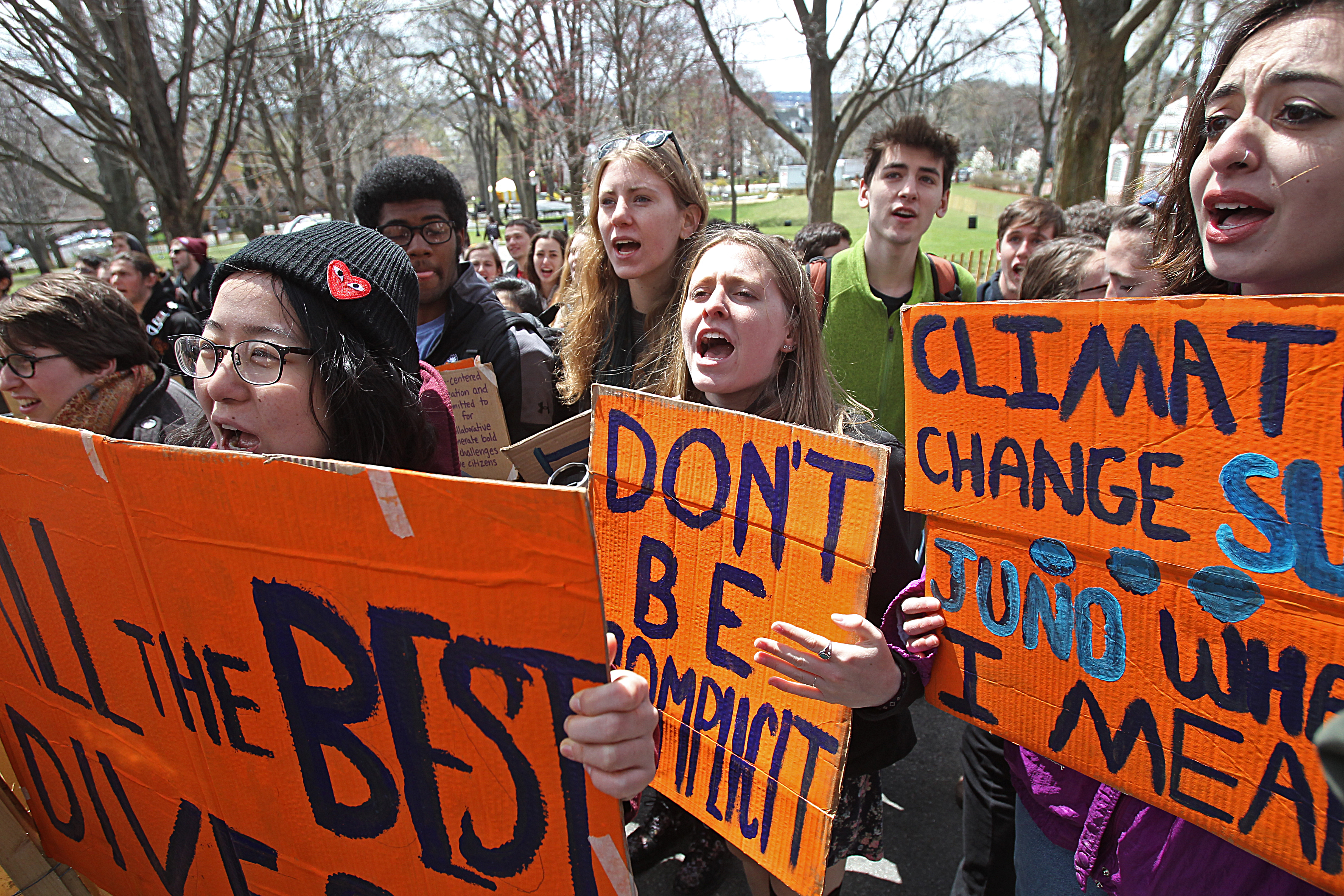 Tufts students rallied outside Ballou Hall in support of demonstrators inside protesting the school’s investments.