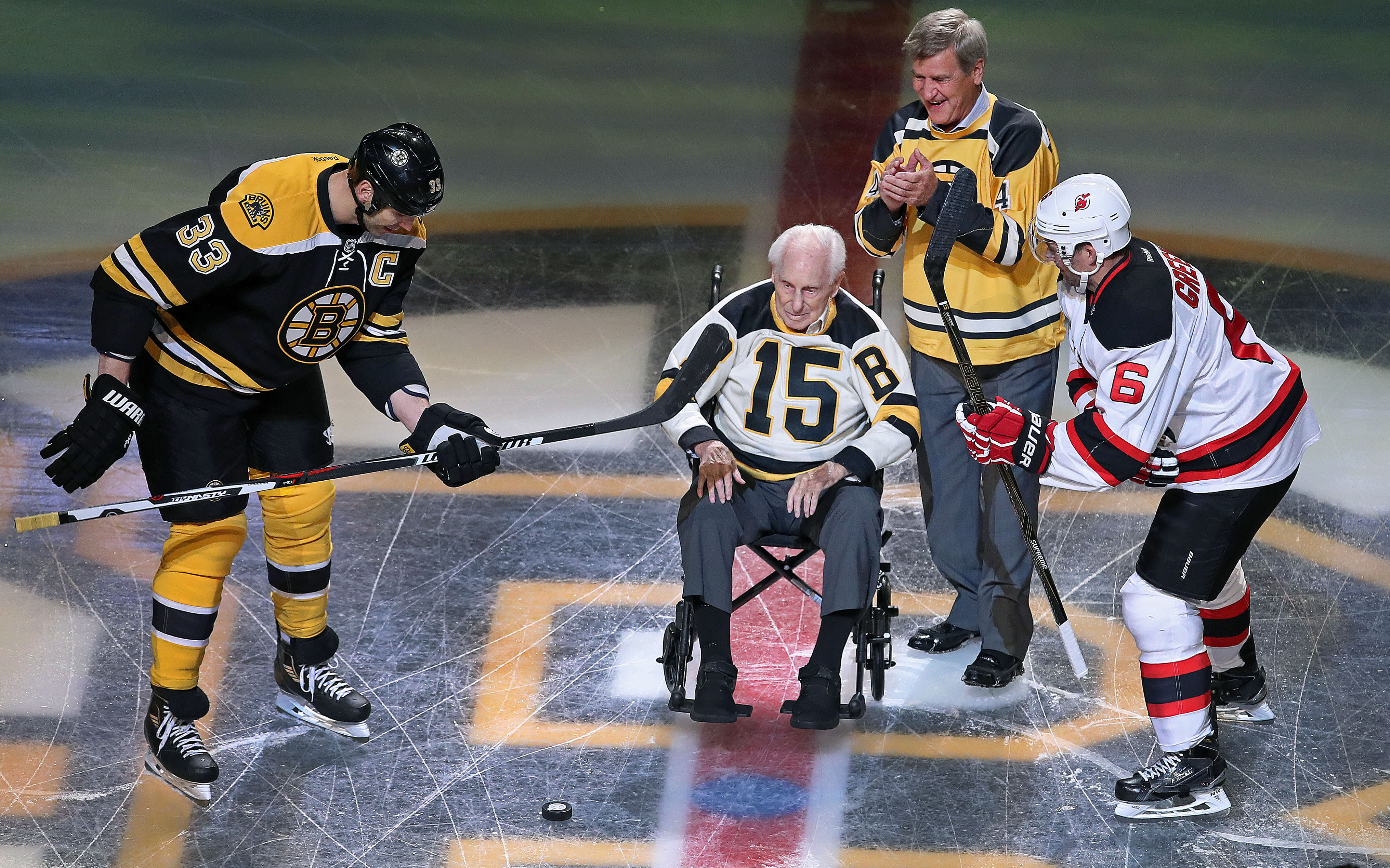 Milt Schmidt (center) appeared at this season’s TD Garden opener in October, with Bruins captain Zdeno Chara and fellow Hall of Famer Bobby Orr.