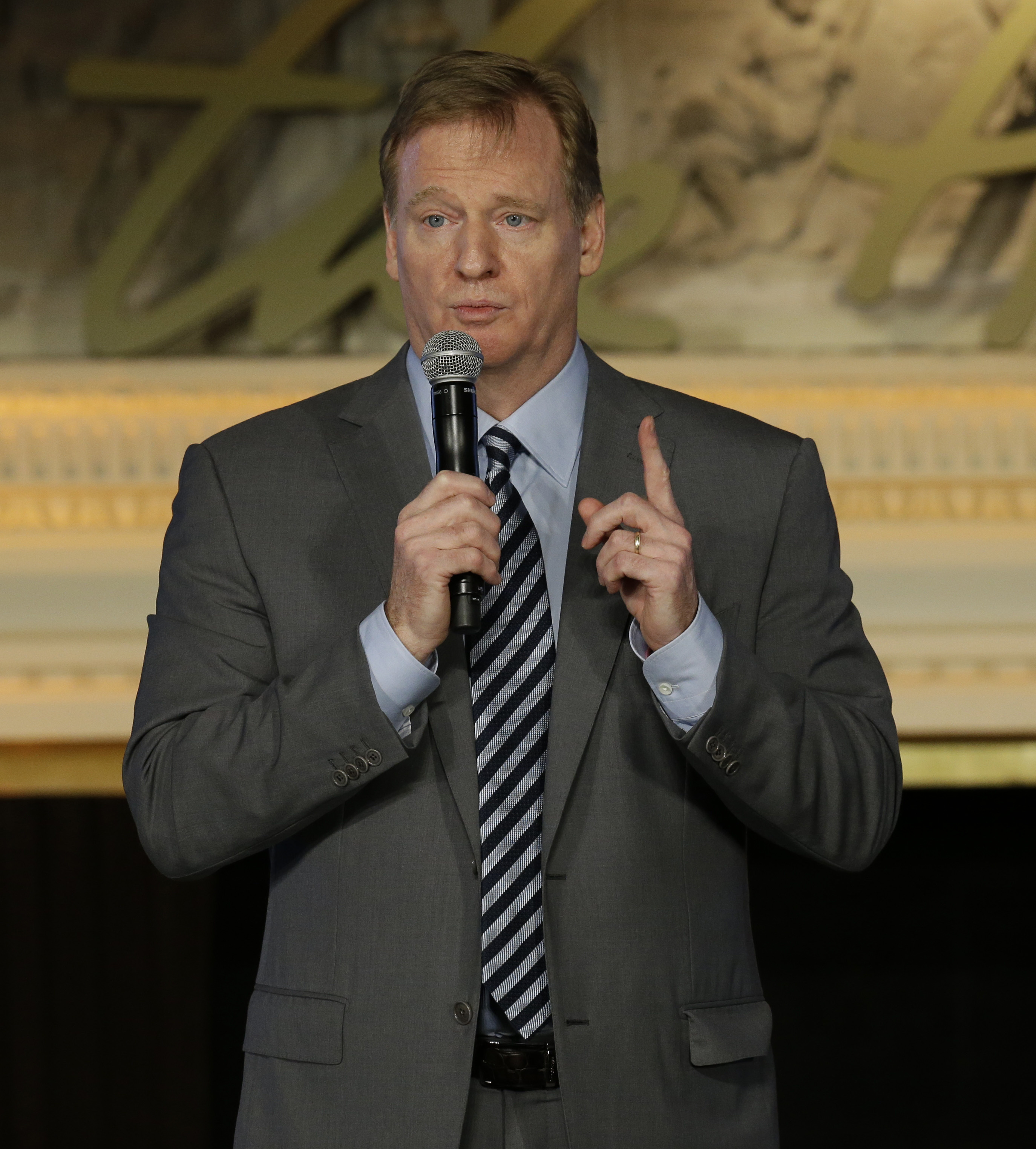 Commissioner Roger Goodell spoke at the first NFL Women’s Summit.