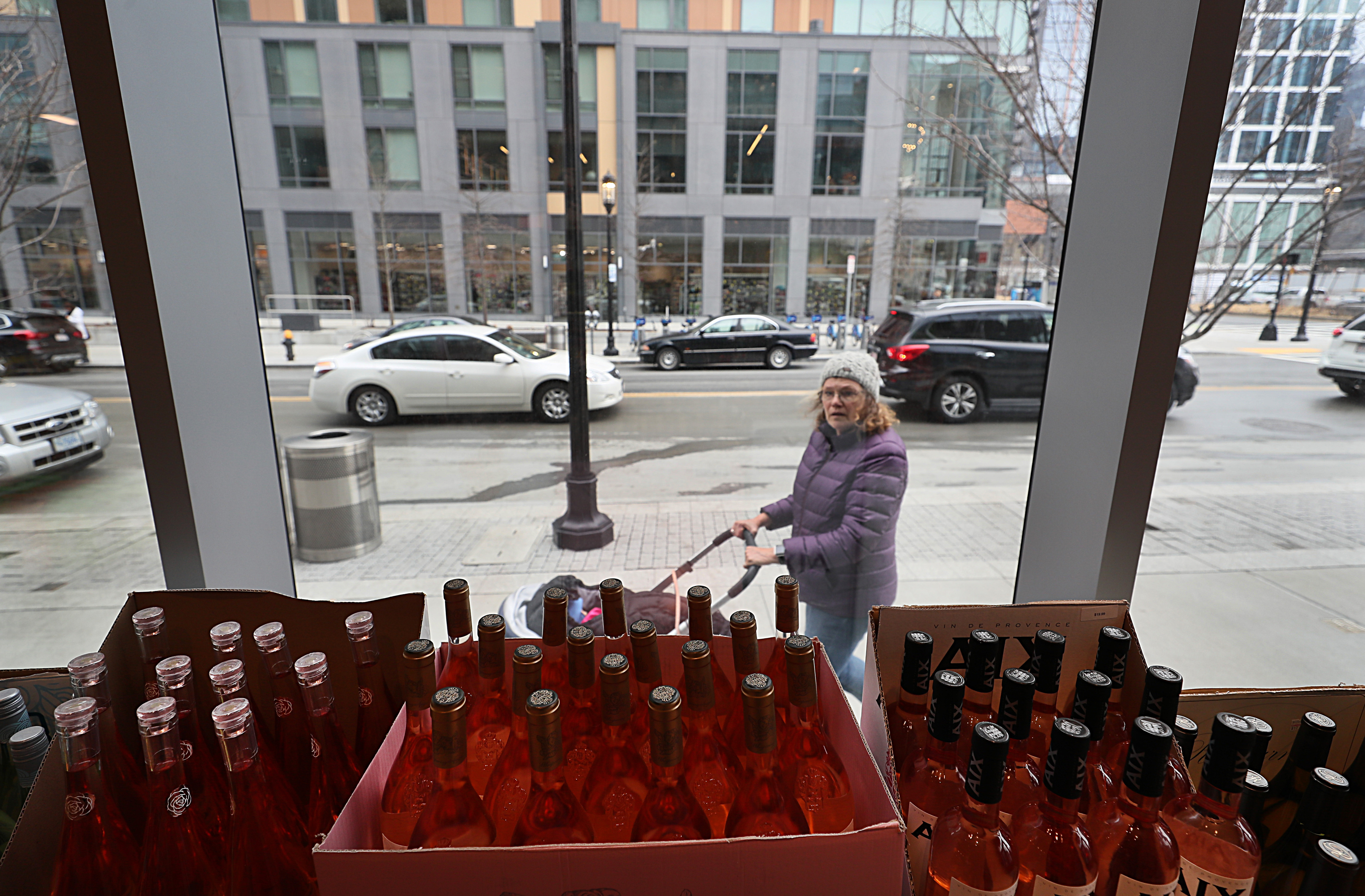 The Seaport District has added several stores and amenities that bring a more neighborhood feel to the area, including Cardullo’s Gourmet Shoppe on Seaport Boulevard and Frank Anthony’s Gourmet Market on Fan Pier.