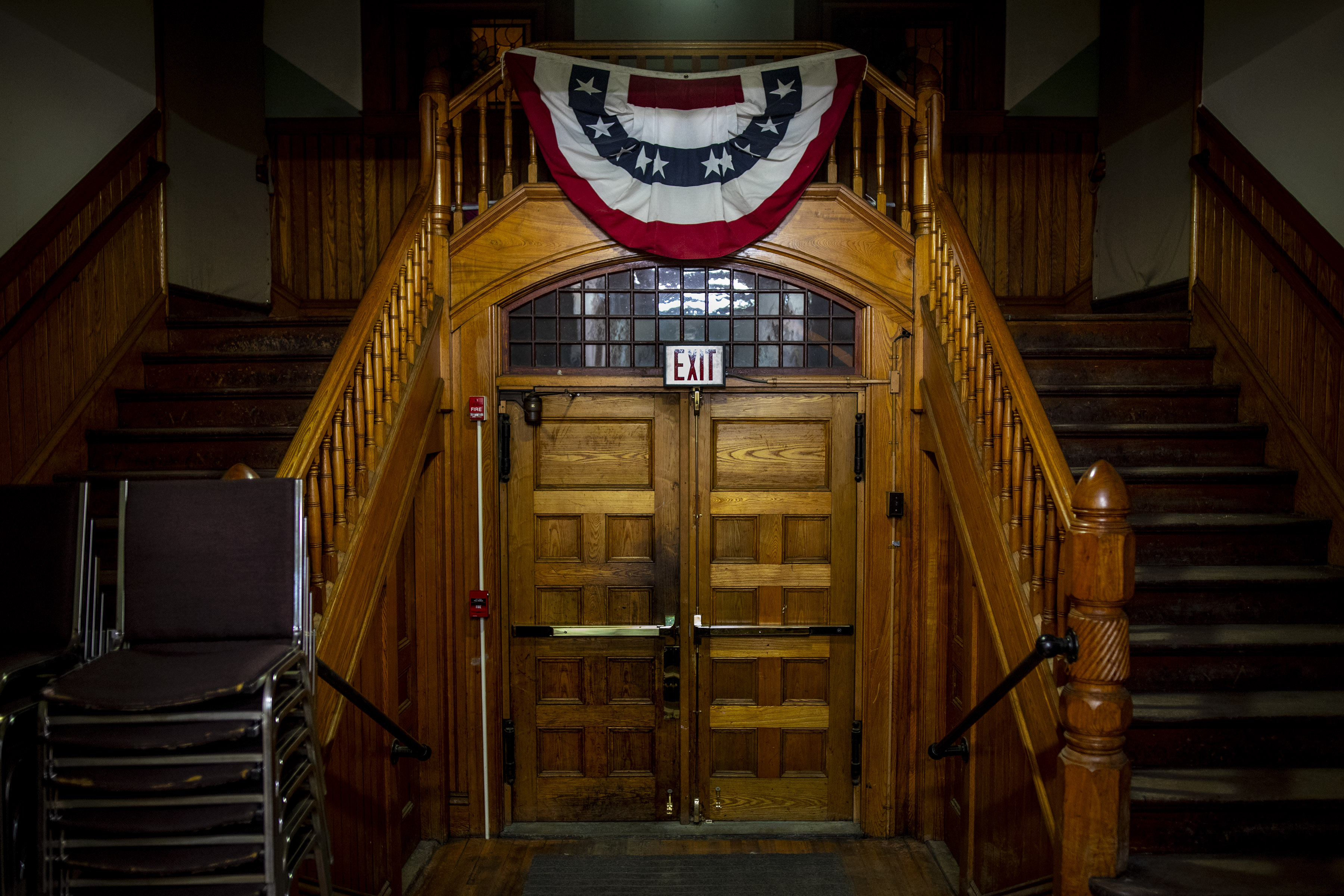 The entrance to the Tyler Memorial Library.