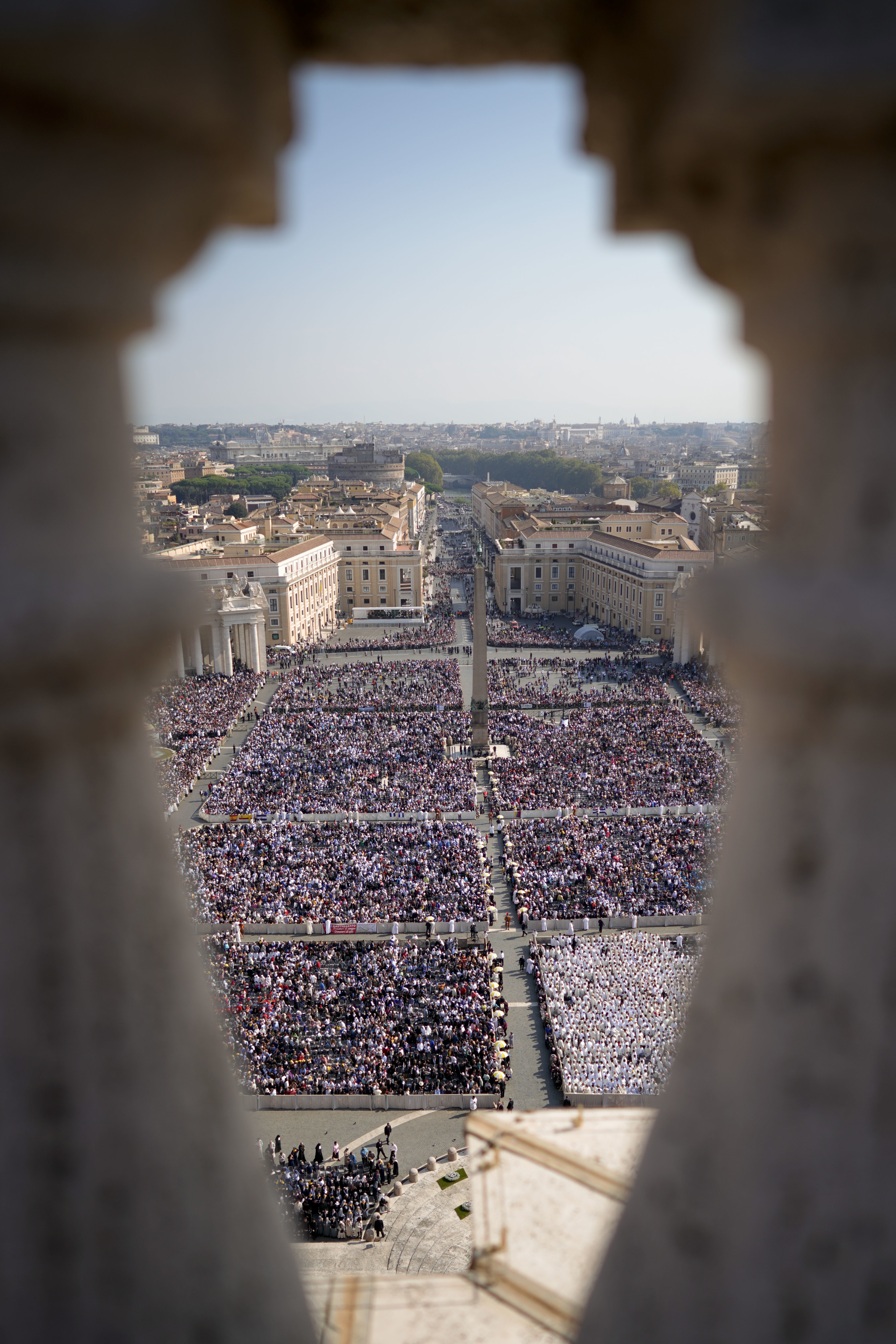 On Oct. 14, Pope Francis declared Oscar Romero and Pope Paul VI to be saints before tens of thousands of pilgrims, including some 5,000 Salvadoran pilgrims who traveled to Rome for the canonization.