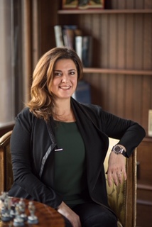 Nina Festekjian