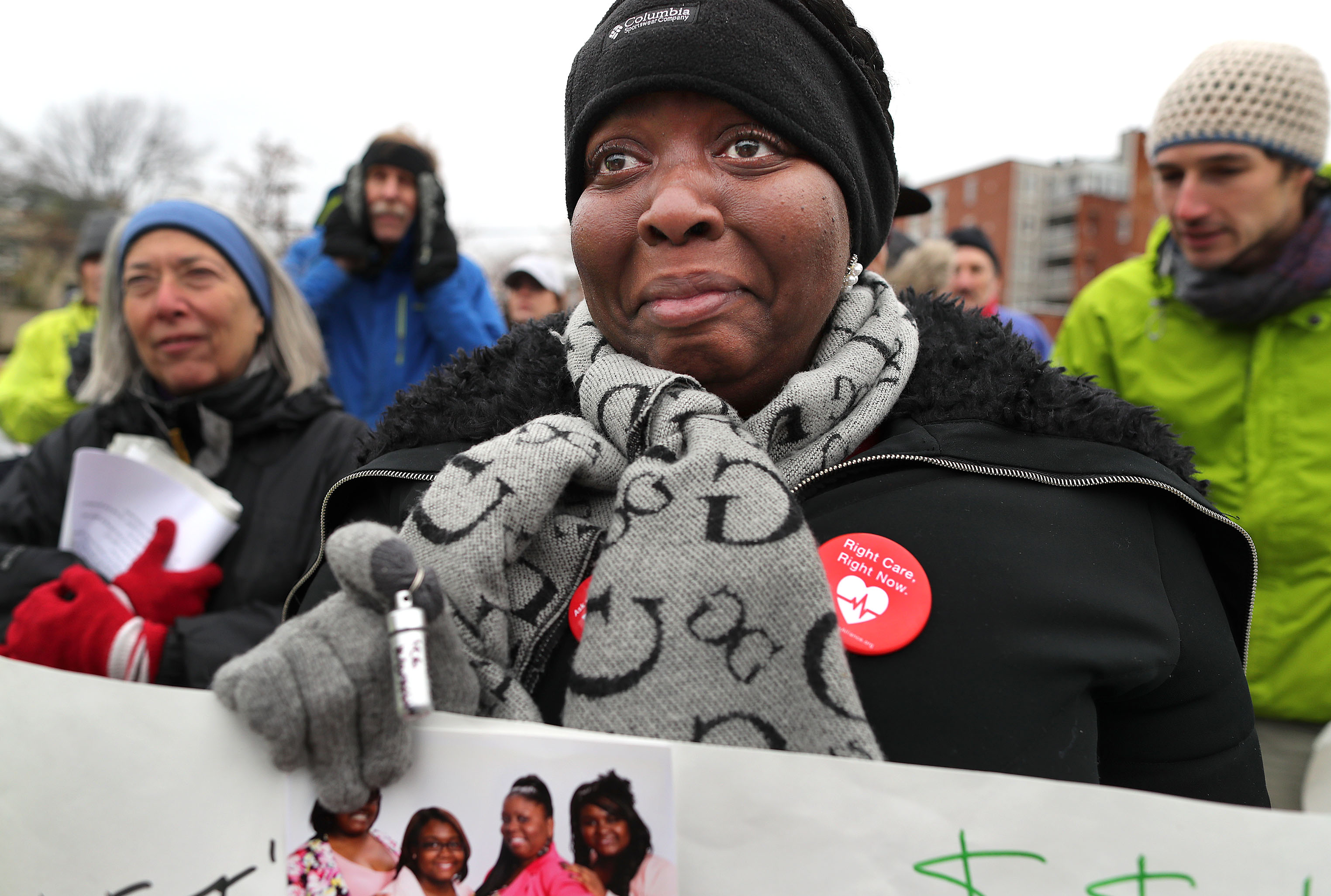 Antroinette Worsham held a vial of ashes from her daughter, Antavia Lee Worsham, who died last year.