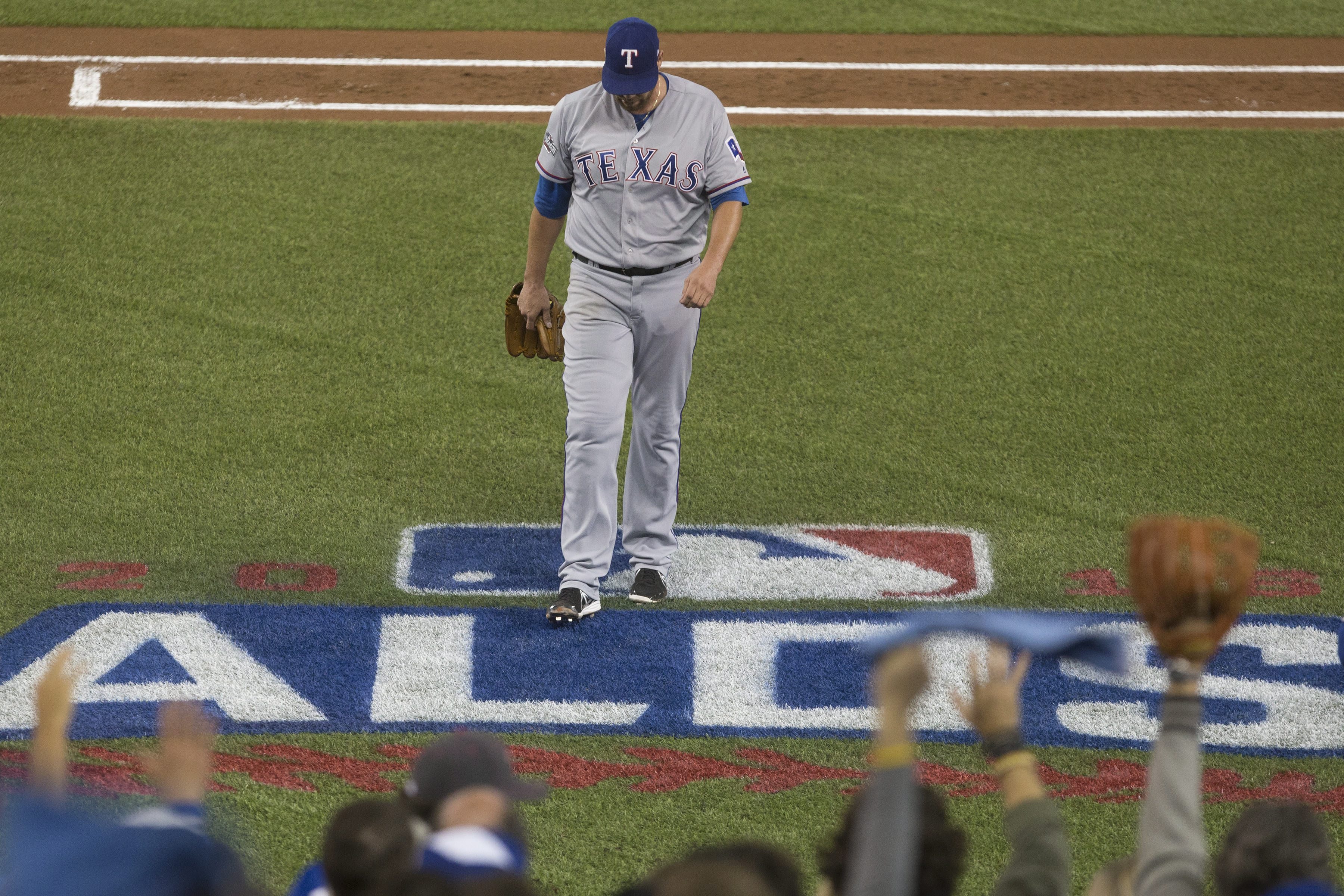 Colby Lewis finished 2016 with a 3.71 ERA.