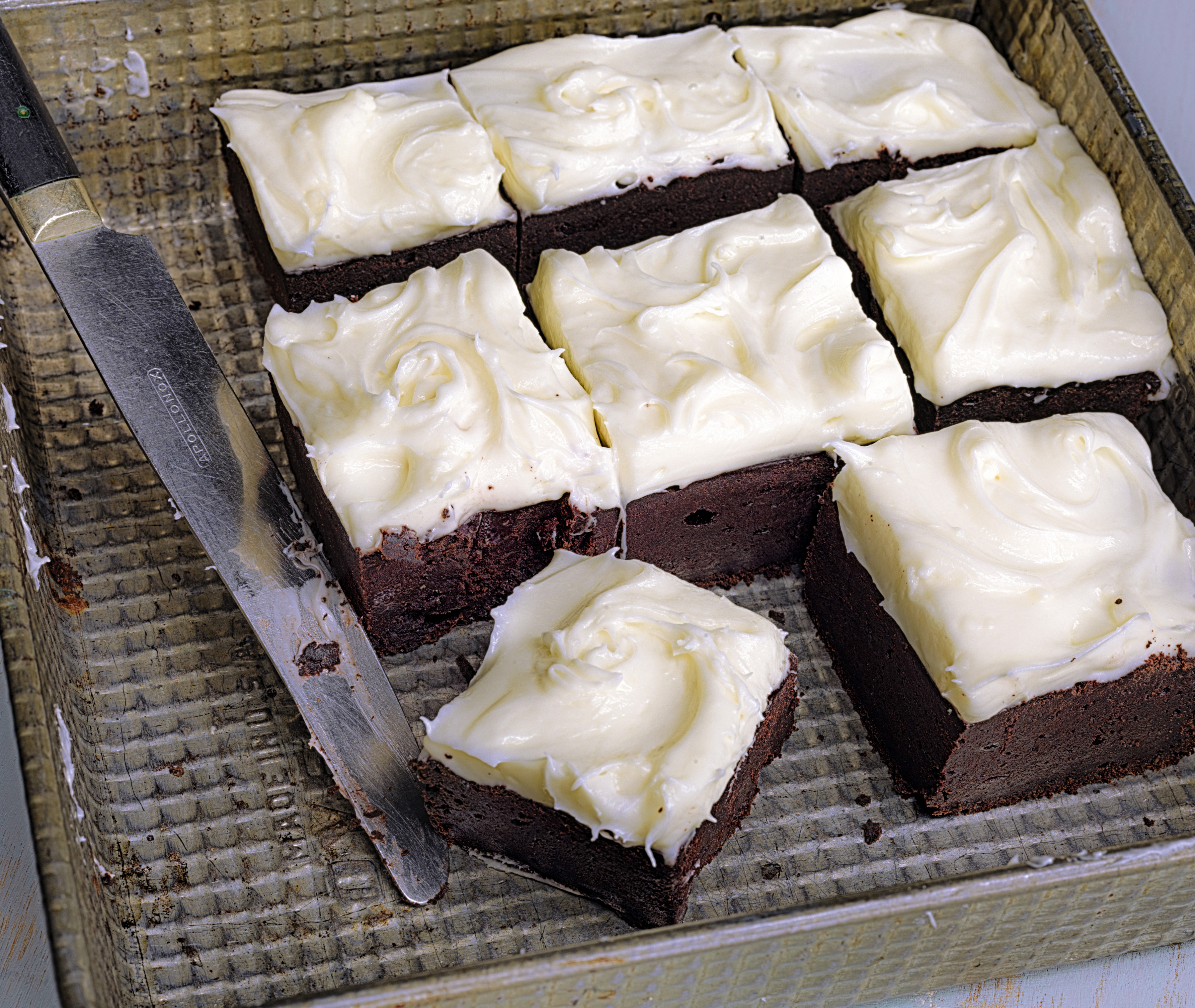 Naturally red velvety brownies.