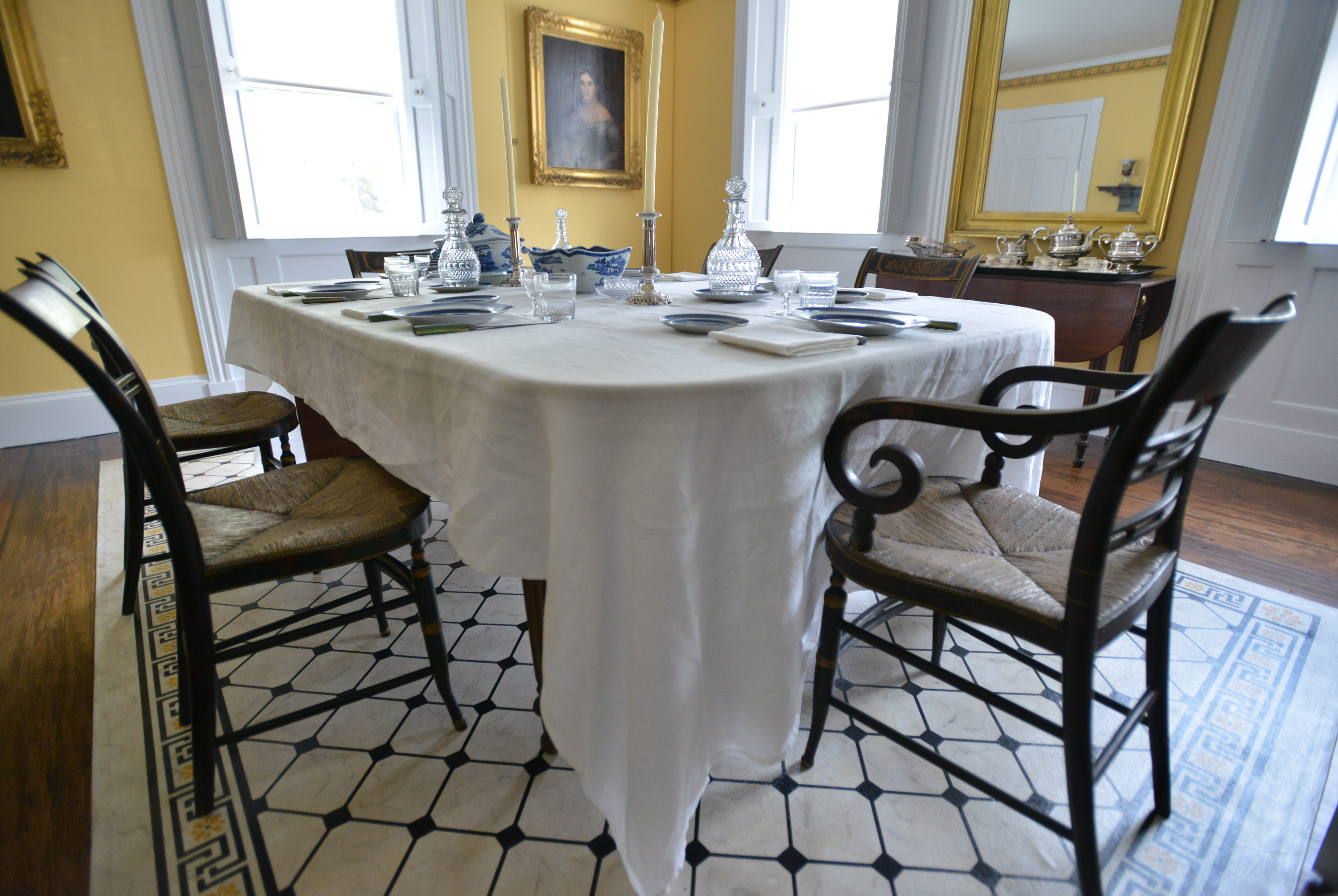 The Ropes Mansion dining room.