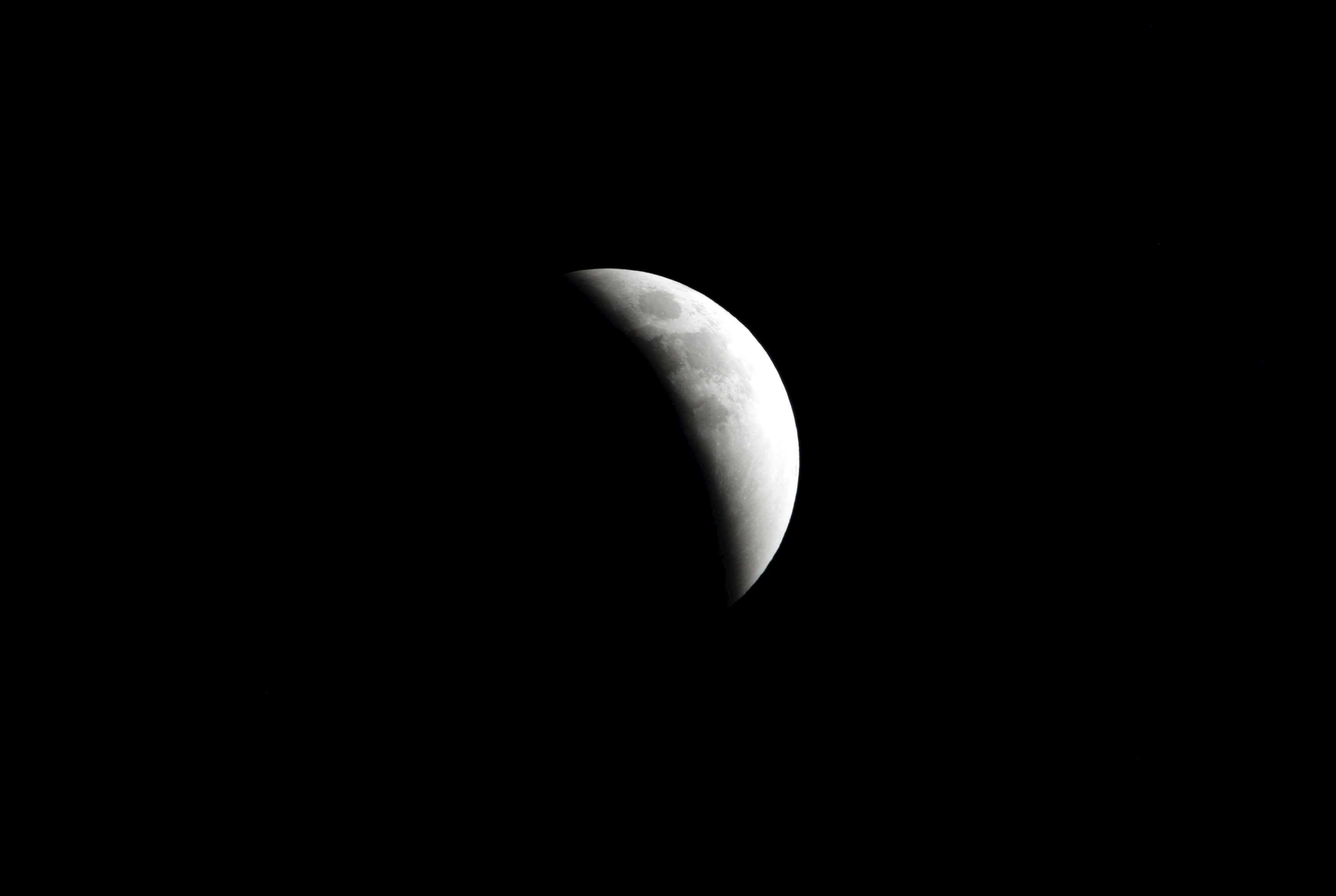 A view of the eclipse lunar in Port-of-Spain.