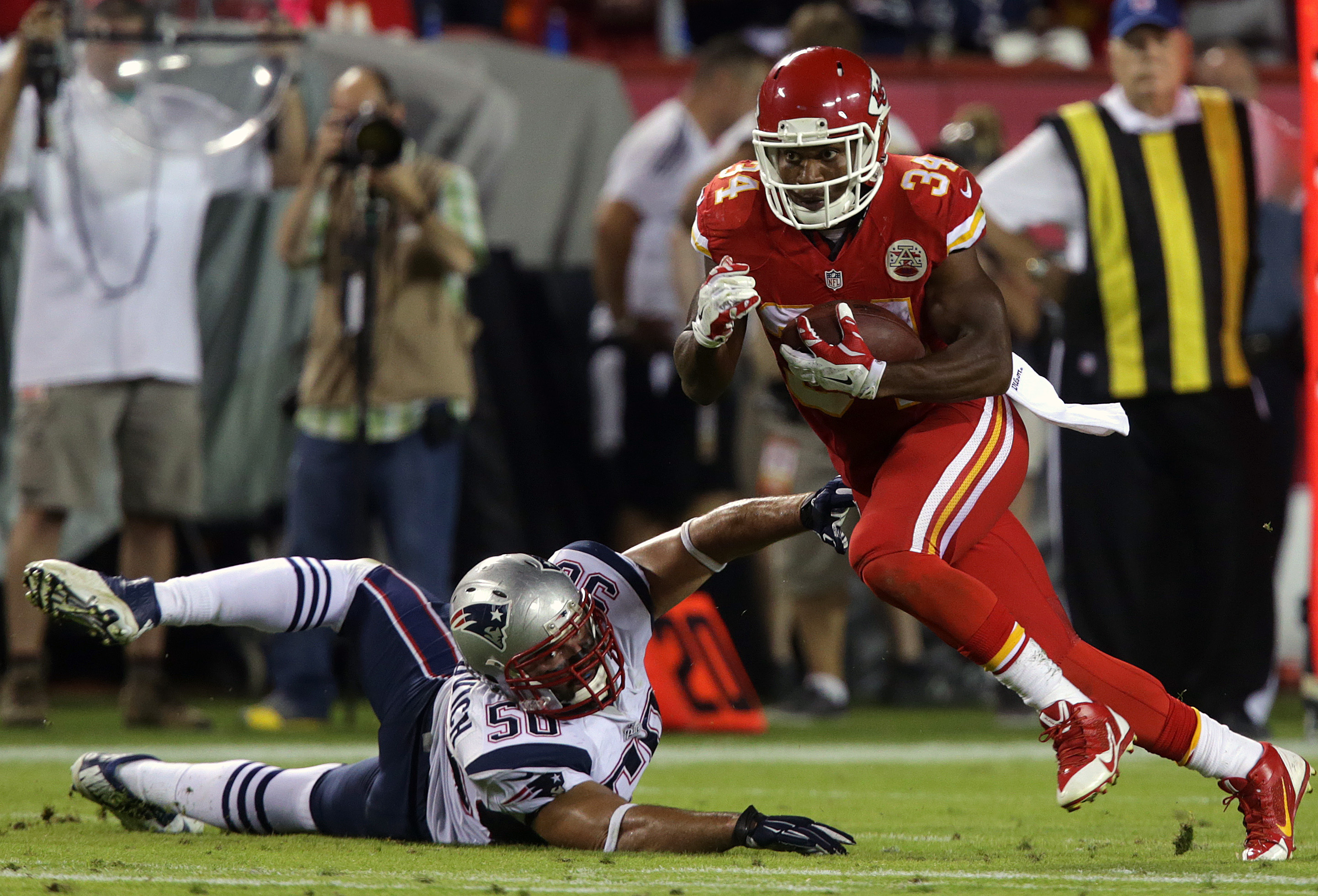 Running back Knile Davis and the Chiefs ran all over the Patriots in Week 4.