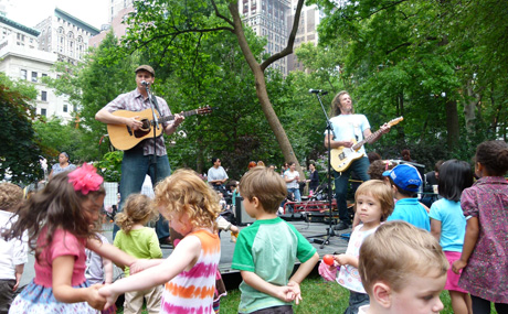 Moock and Jamie Walker get the crowd jumping at New York City’s Madison Square Park.