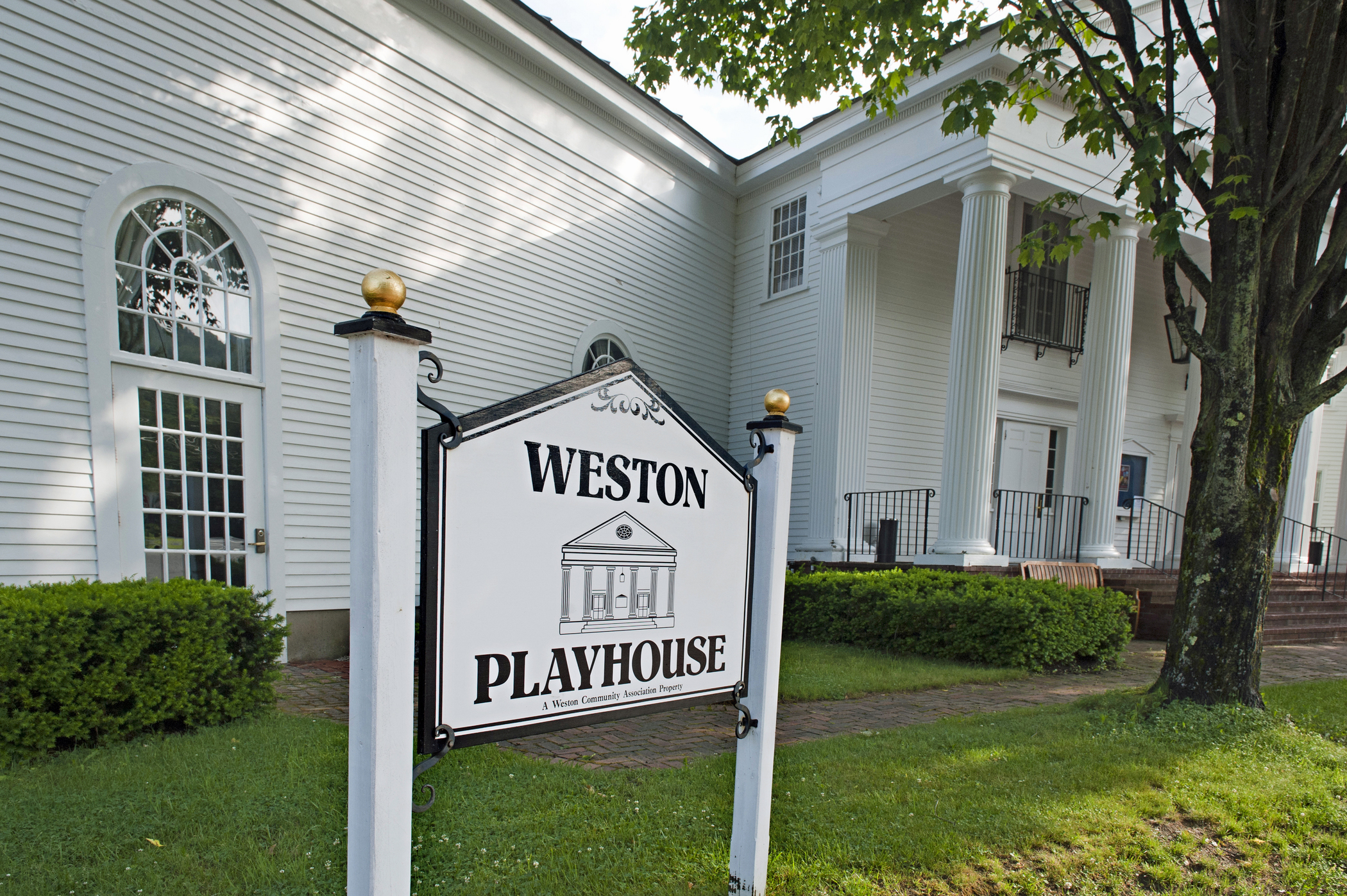 The Weston Playhouse, one of the premier cultural hubs in southern Vermont, offers a seasonal lineup of Broadway plays, musicals, and new works.