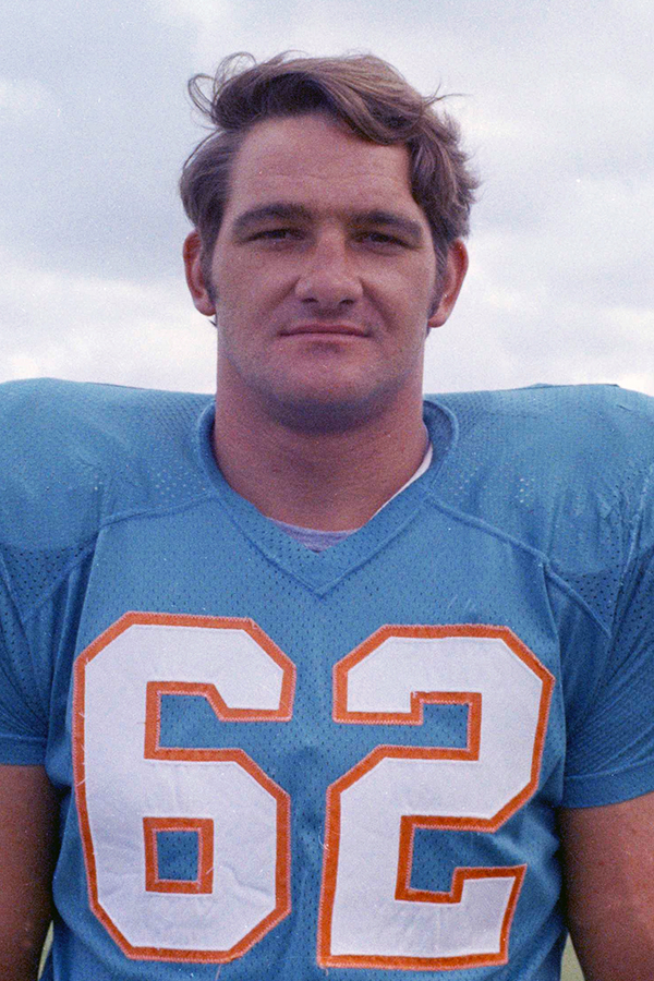 Jim Langer played in 128 consecutive games during his Hall of Fame career.