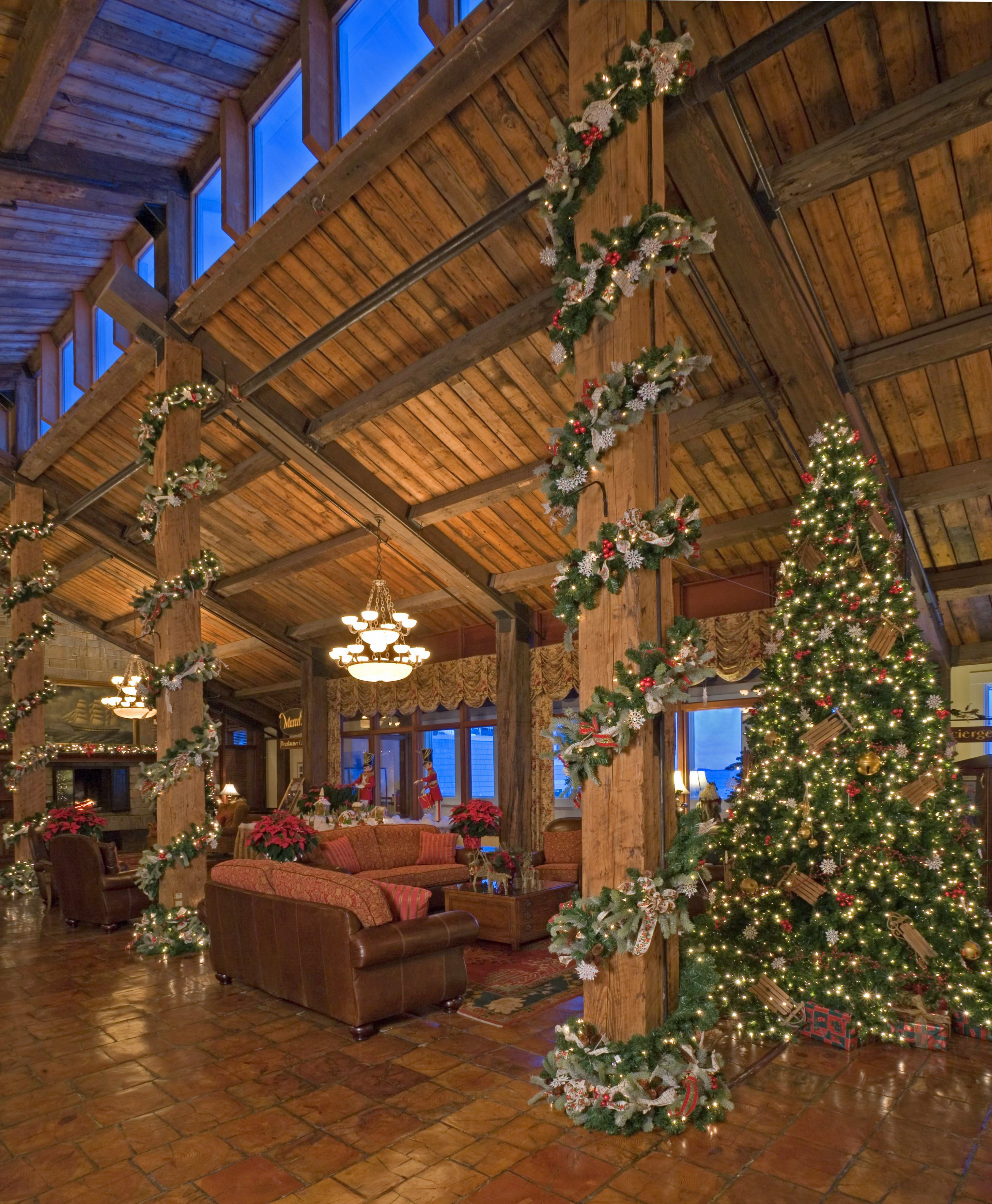 The Samoset Resort offers plenty of reasons to visit coastal Maine for the holidays, including brunch with Santa and a skating rink.