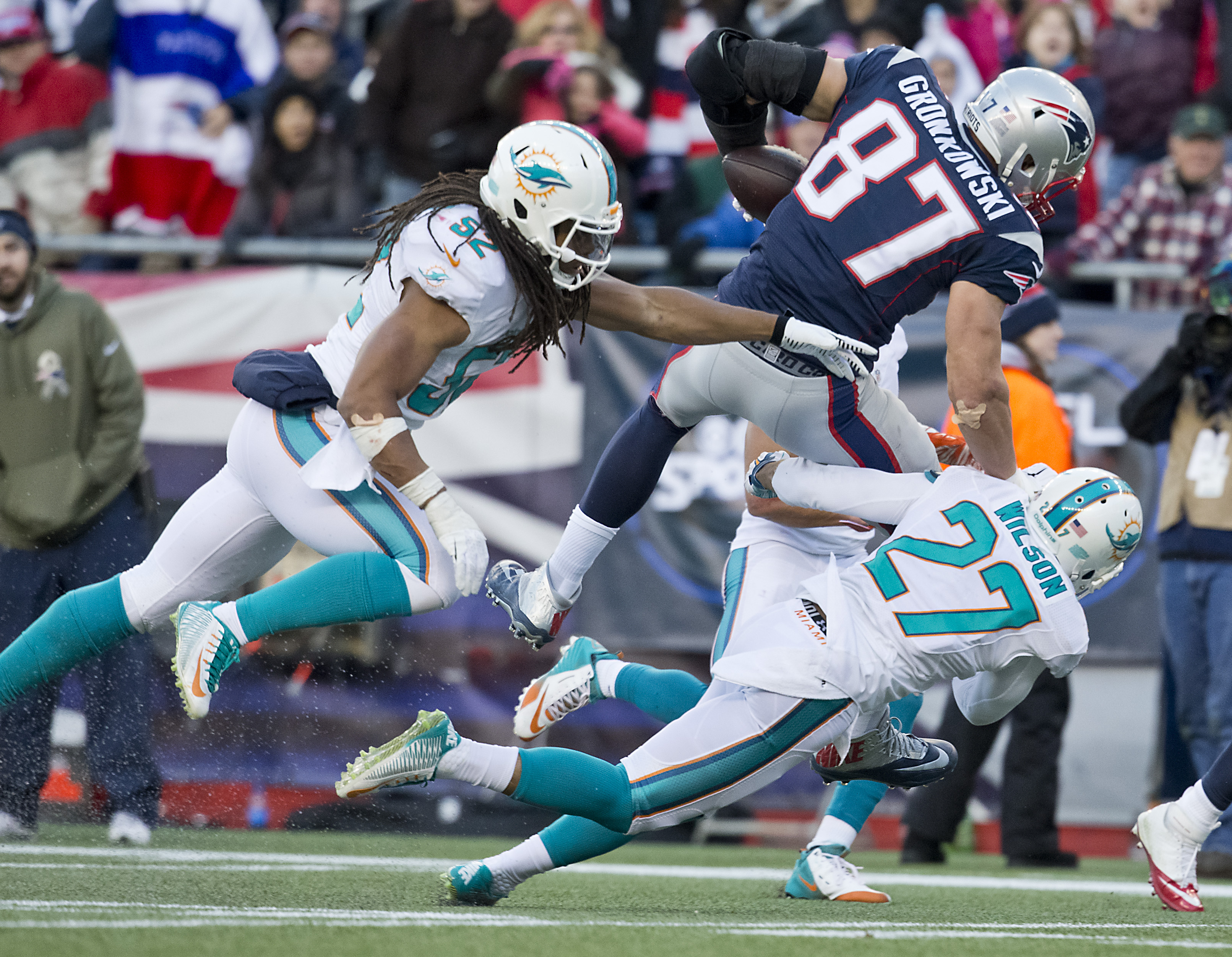 Rob Gronkowski (87) had three catches for 96 yards and a touchdown against the Dolphins.