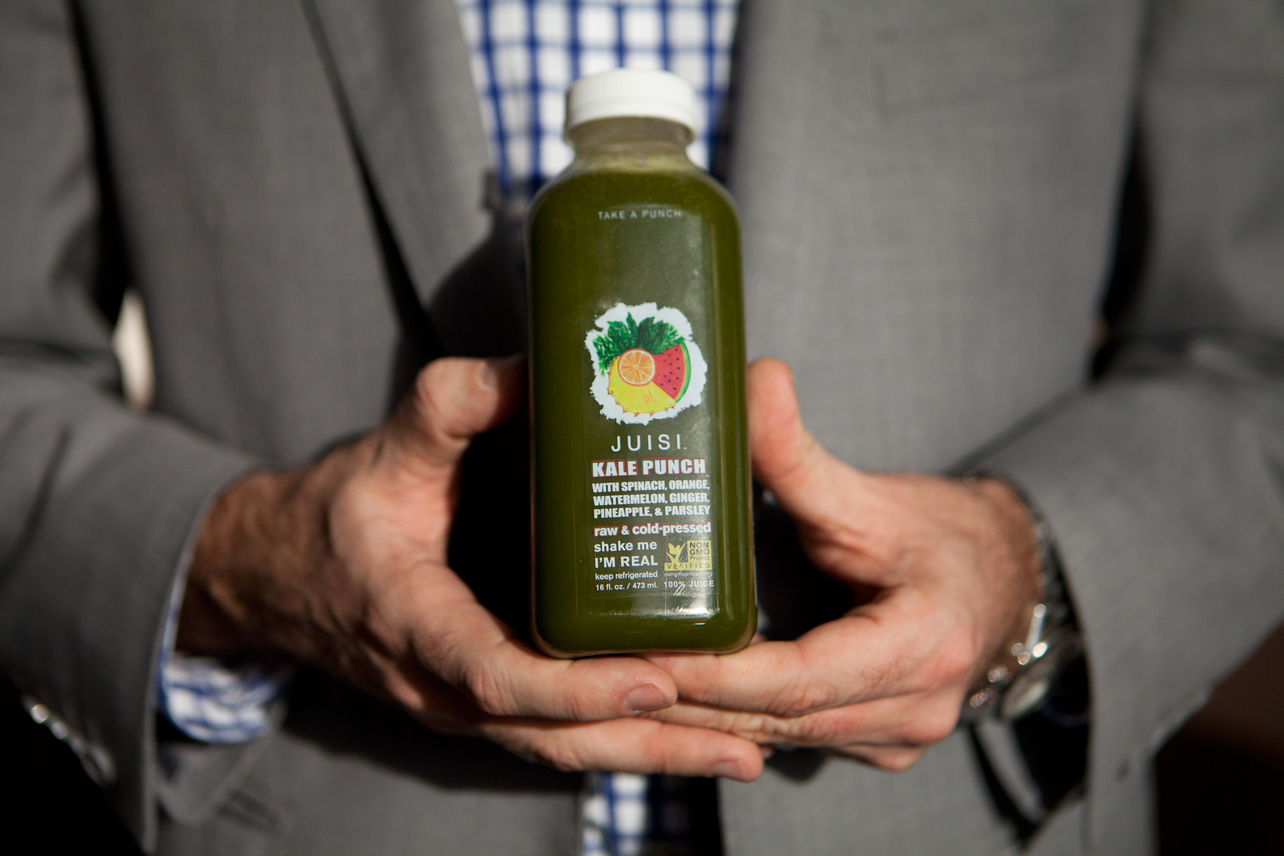 A Juisi Kale Punch drink from the LeanBox.