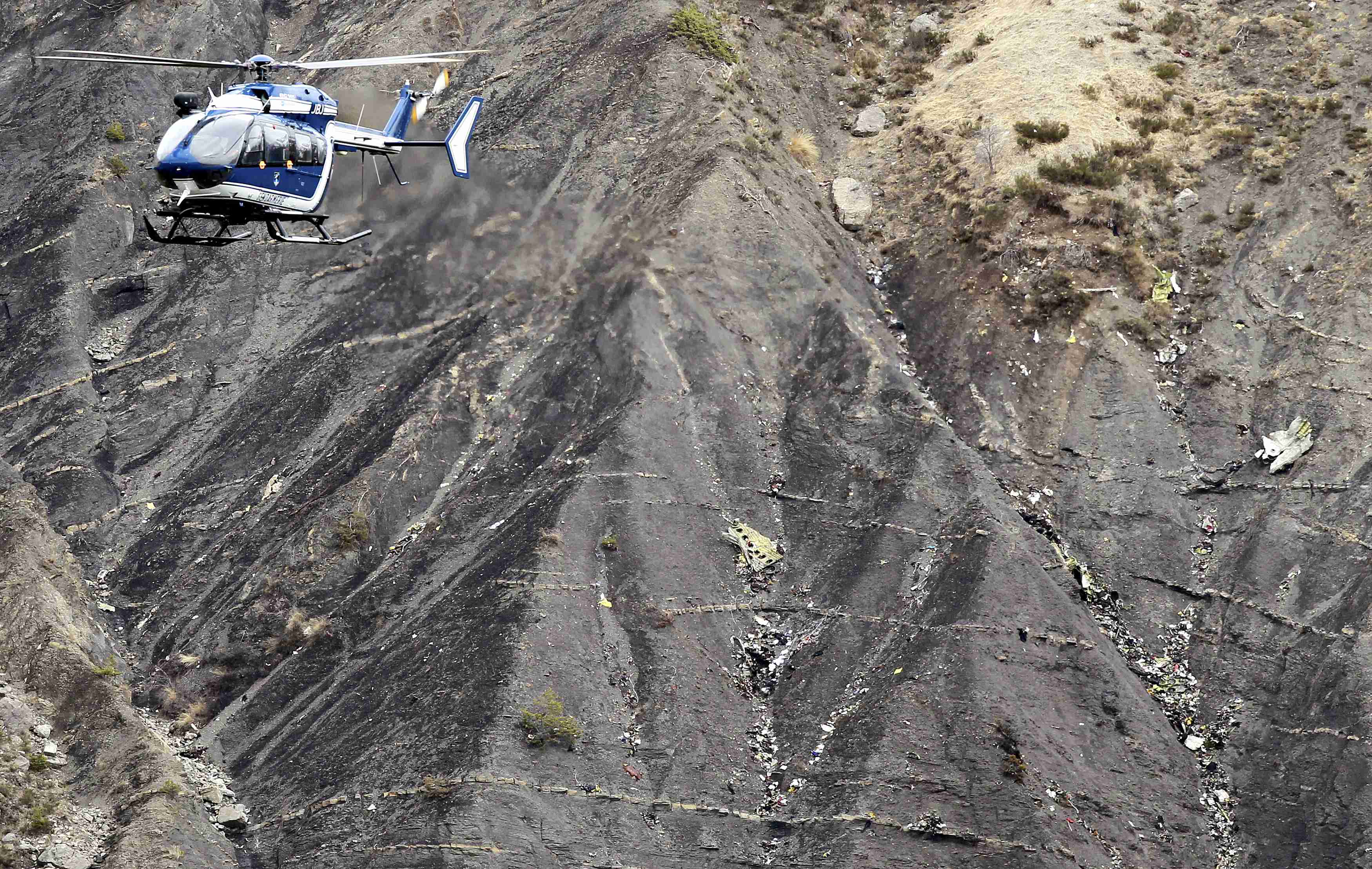 First Germanwings crash victims' bodies repatriated, image size:3500x2215