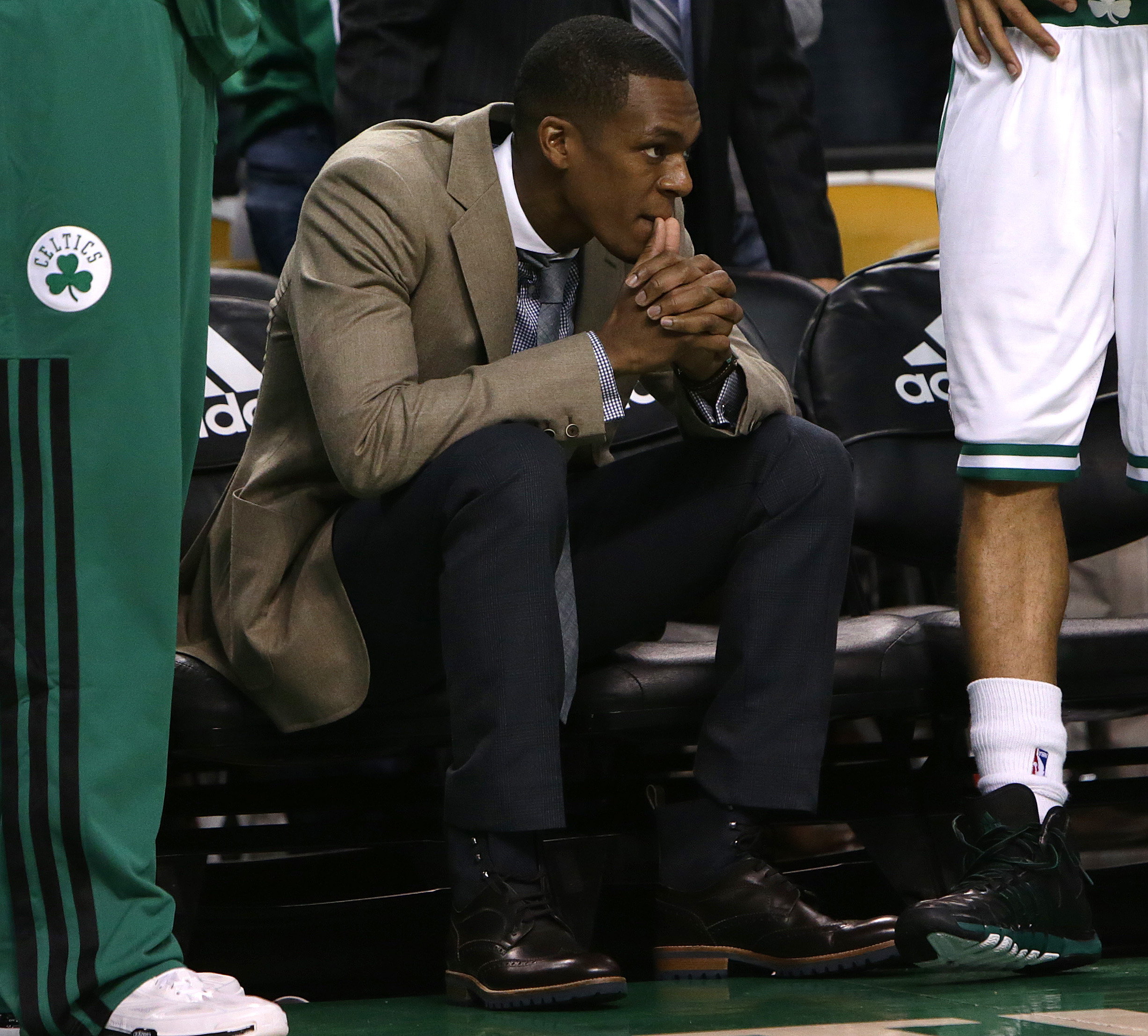 Still recovering from knee surgery, Rajon Rondo has been only a spectator this season.
