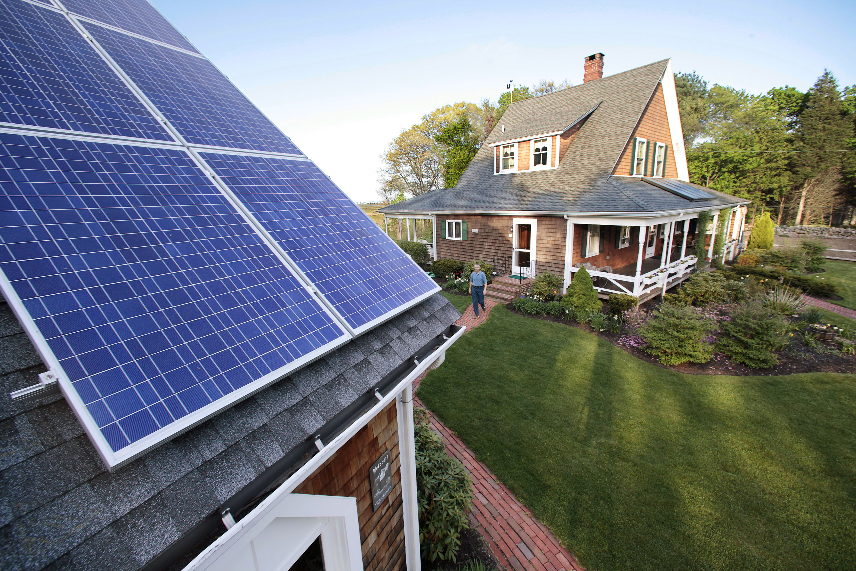 What you should know about installing solar panels The Boston Globe