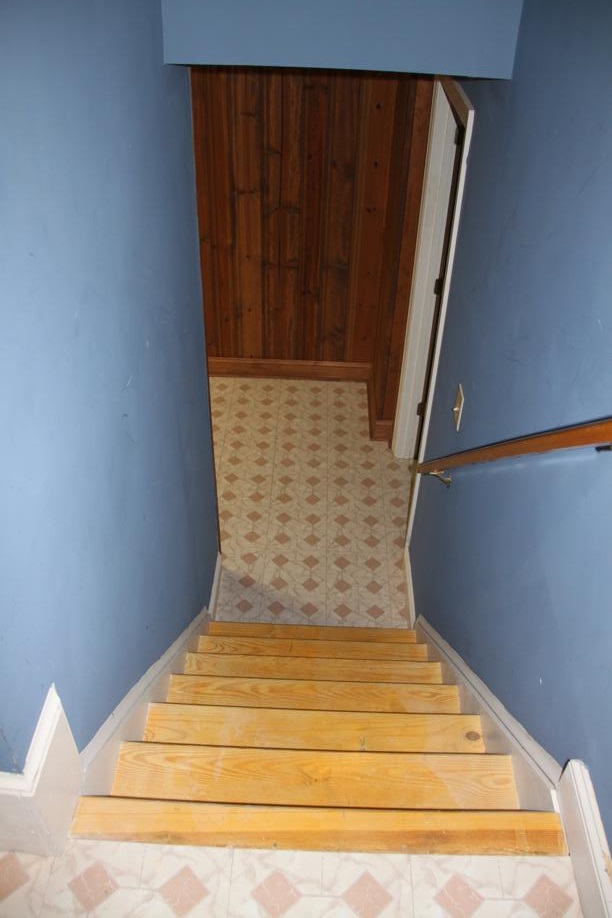 <b>BEFORE</b> The bloggers of heatherednest.com were facing a problem in their own home: pine stairs. That type of wood doesn’t stain well, and they didn’t have the money for carpet.