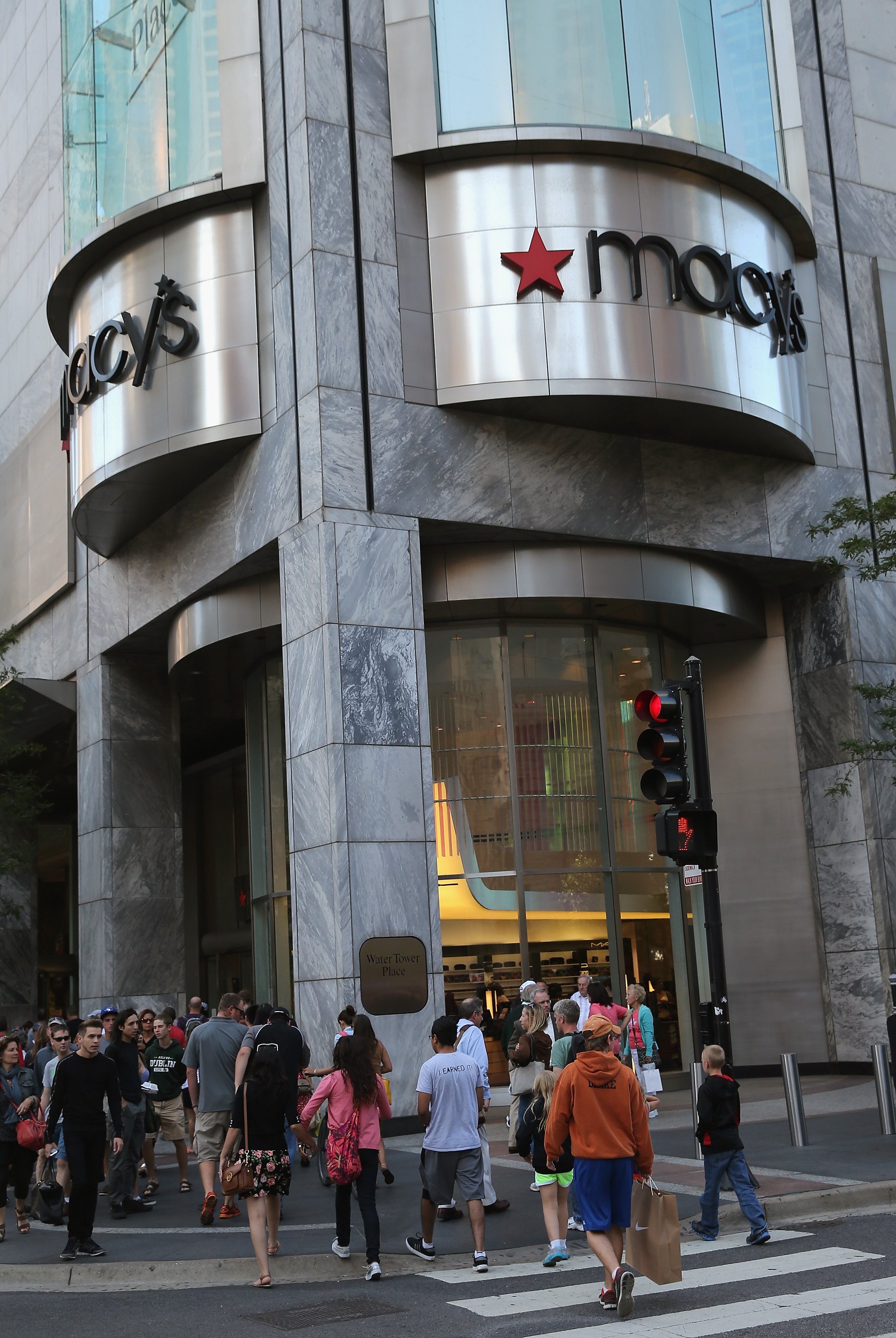 Macy’s cutting 2,500 jobs in The Boston Globe