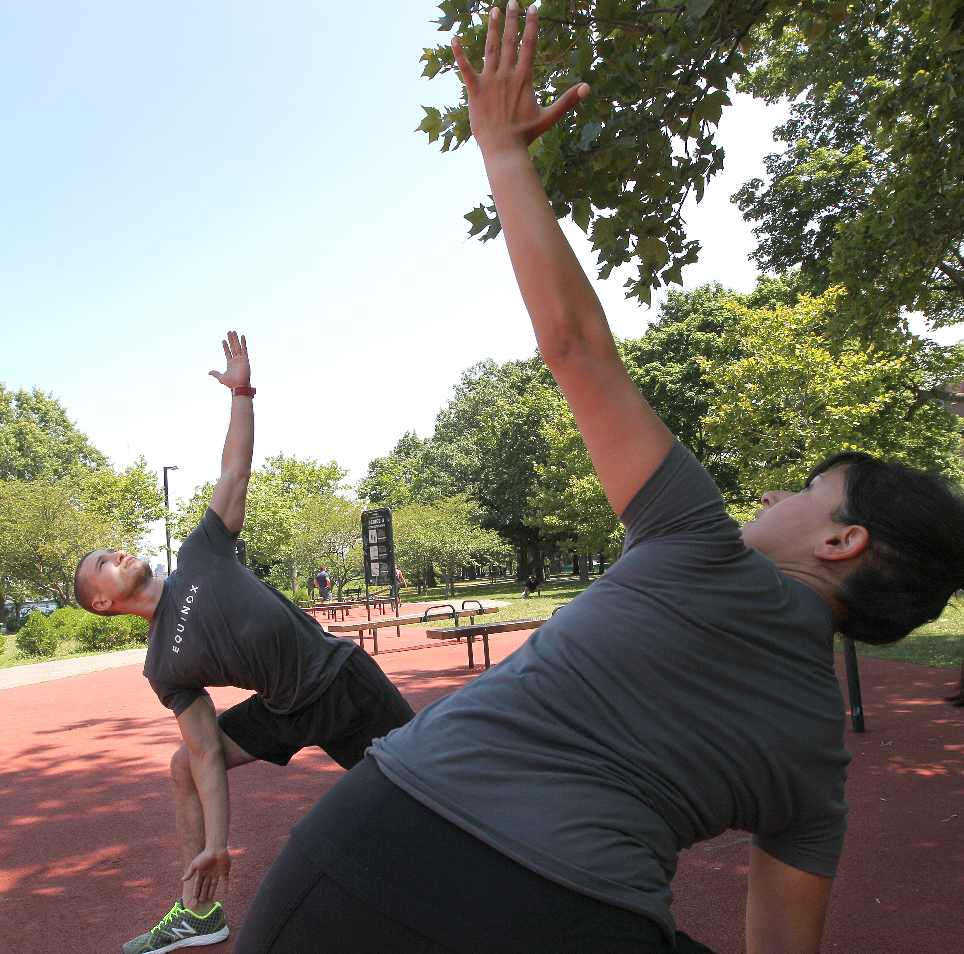 Mark Safer and Simran Ahluwalia demonstrated outdoor exercises.