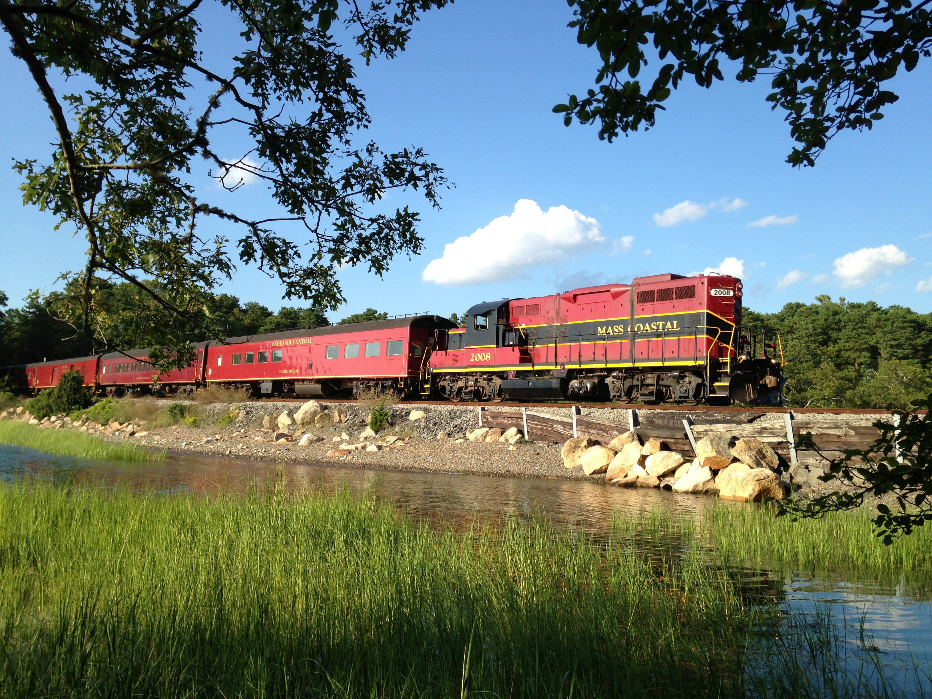 Cape Cod Central RailroadHyannis, MassachusettsOf Note 1950s MC 2007 locomotiveDuration 2 hoursLength 50 miles
