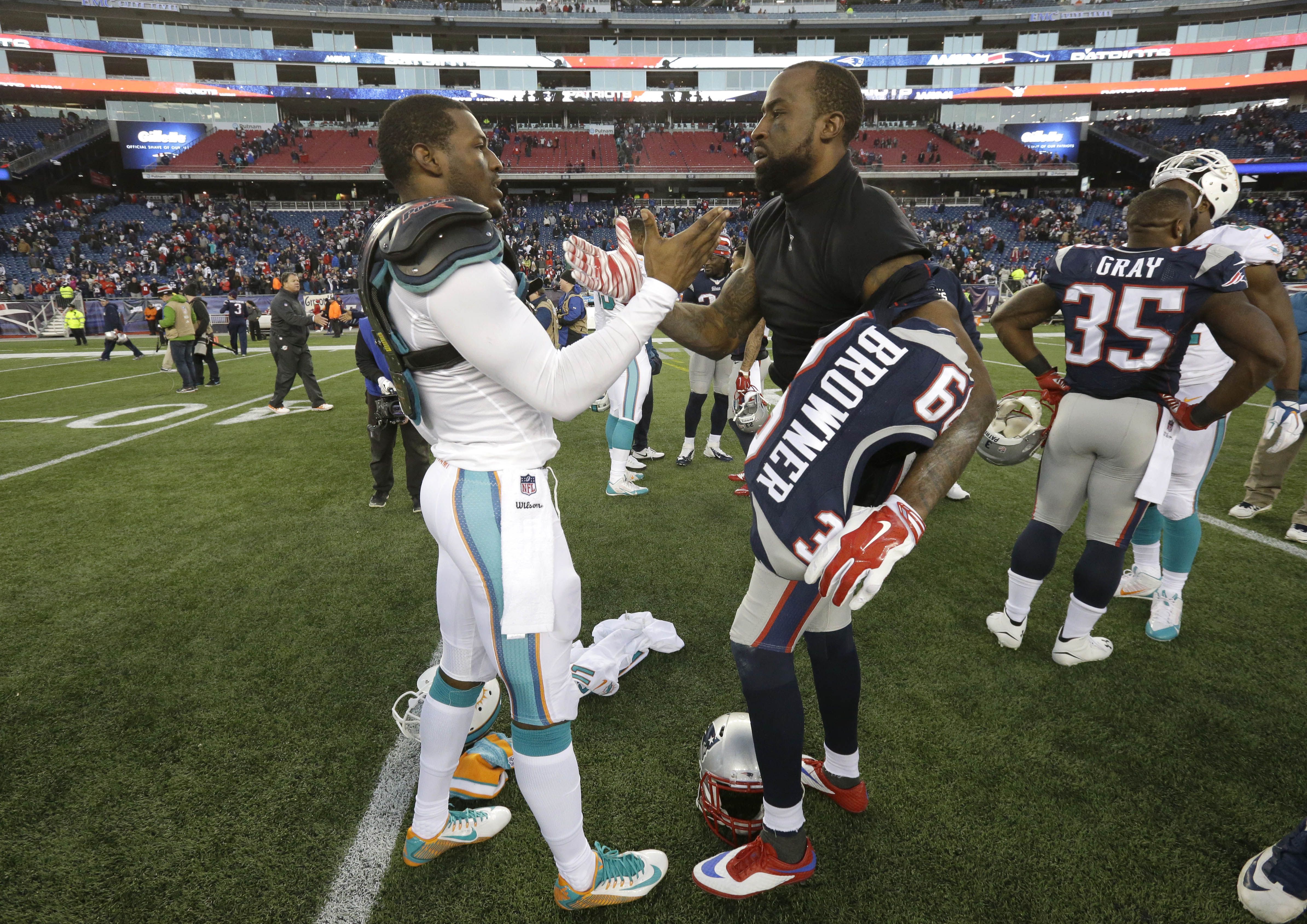 Miami Dolphins wide receiver Mike Wallace (left) and Patriots cornerback Brandon Browner exchanged jerseys following a game in December.